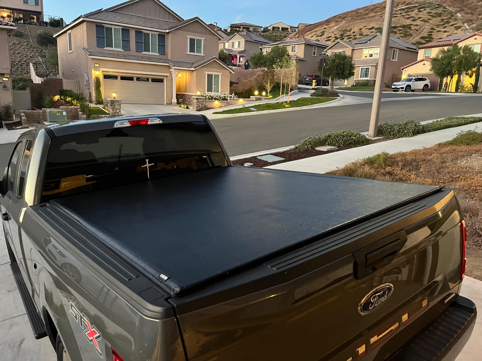 Gator ETX Soft Roll Up Truck Bed Tonneau Cover | 53307 | Fits 2004-2014 Ford F-150 6'7