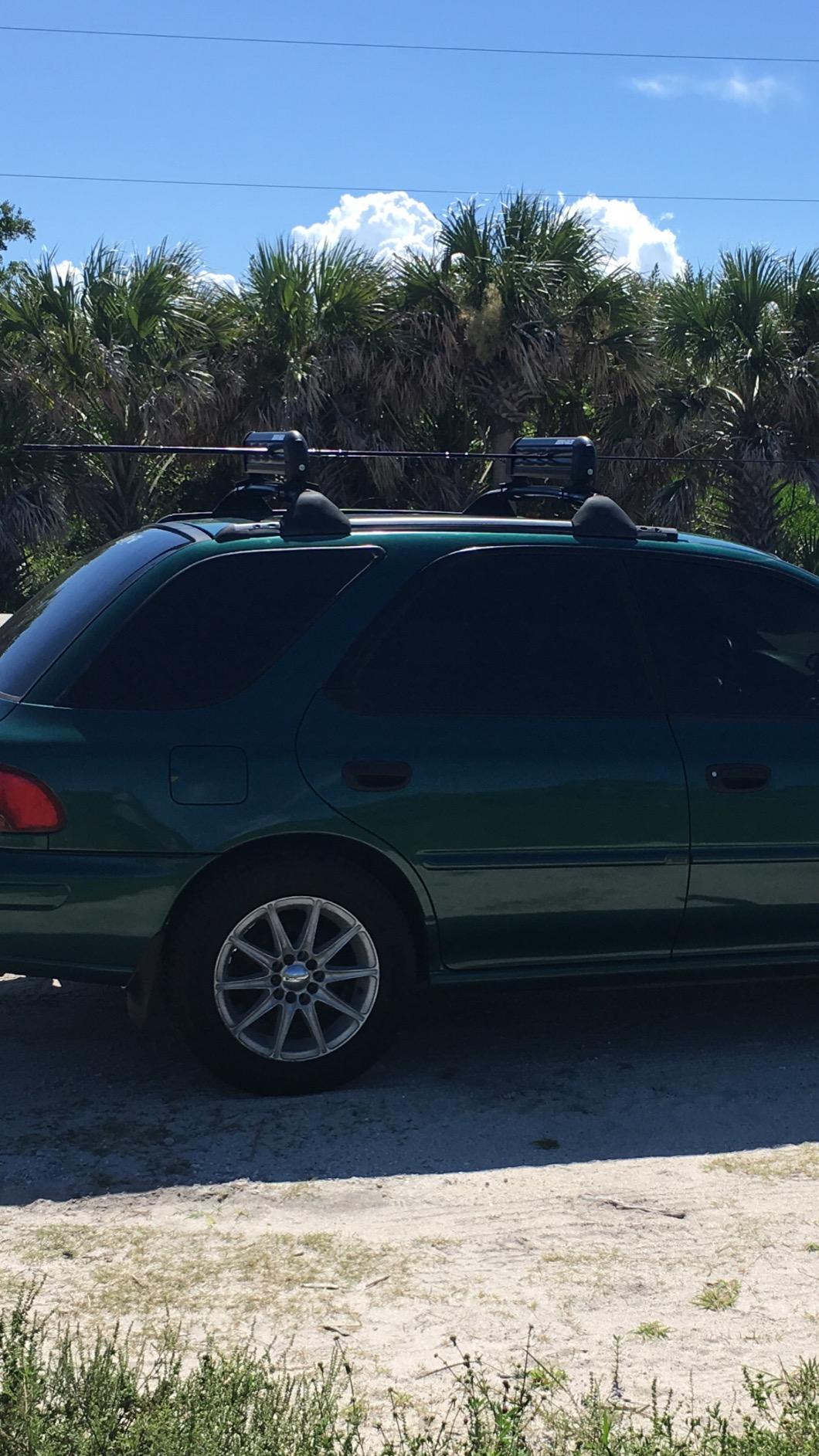 Rhino-Rack Carrier for Skis, Snowboards, Fishing Rods, Paddles, Skateboards, Water Skis, Wakeboard & More, Universal Mounting, Easy to Use, Locking, Lightweight & Heavy Duty, Suitable for All Vehicles customer photo 1