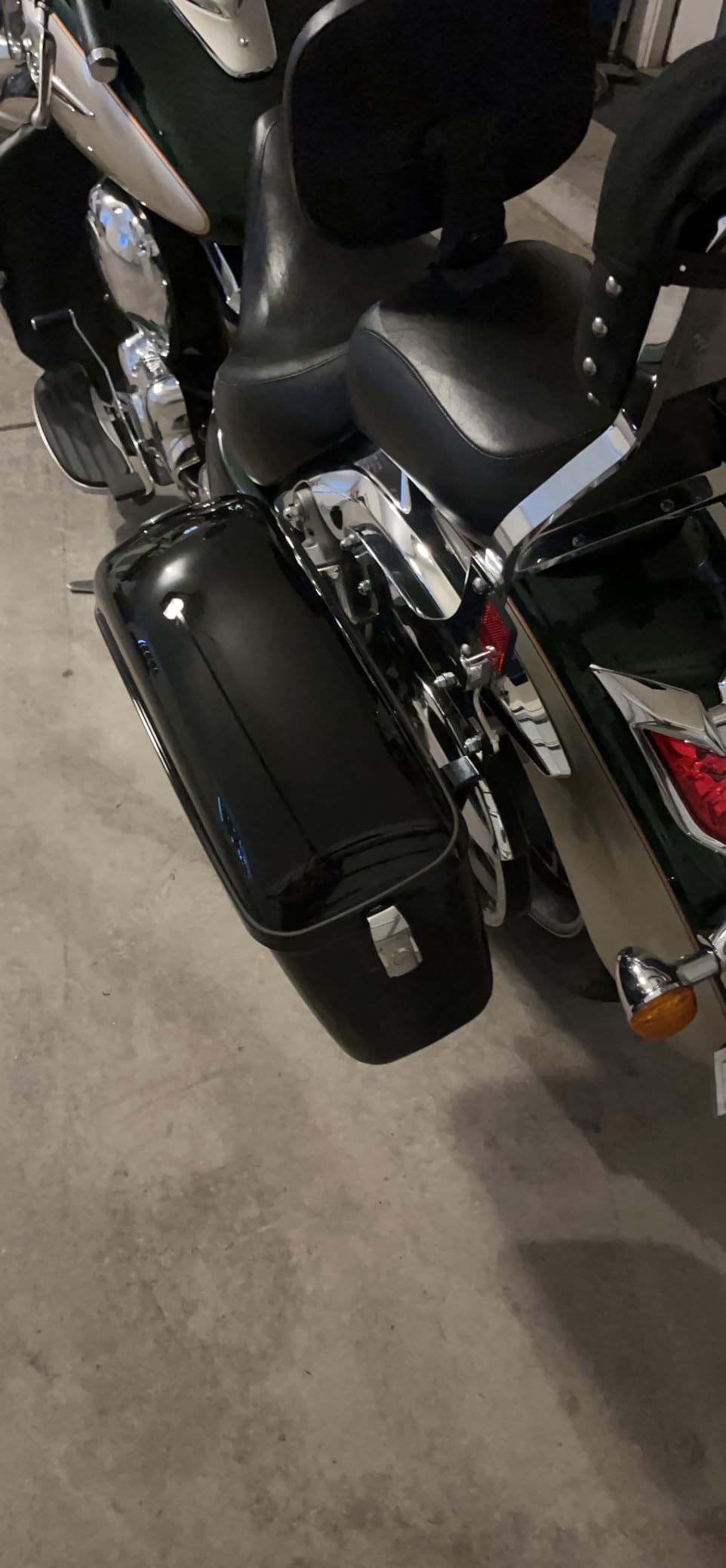 Vivid 60L Hard Saddle Bag Trunk W/brackets Compatible with Harley Honda customer photo 1