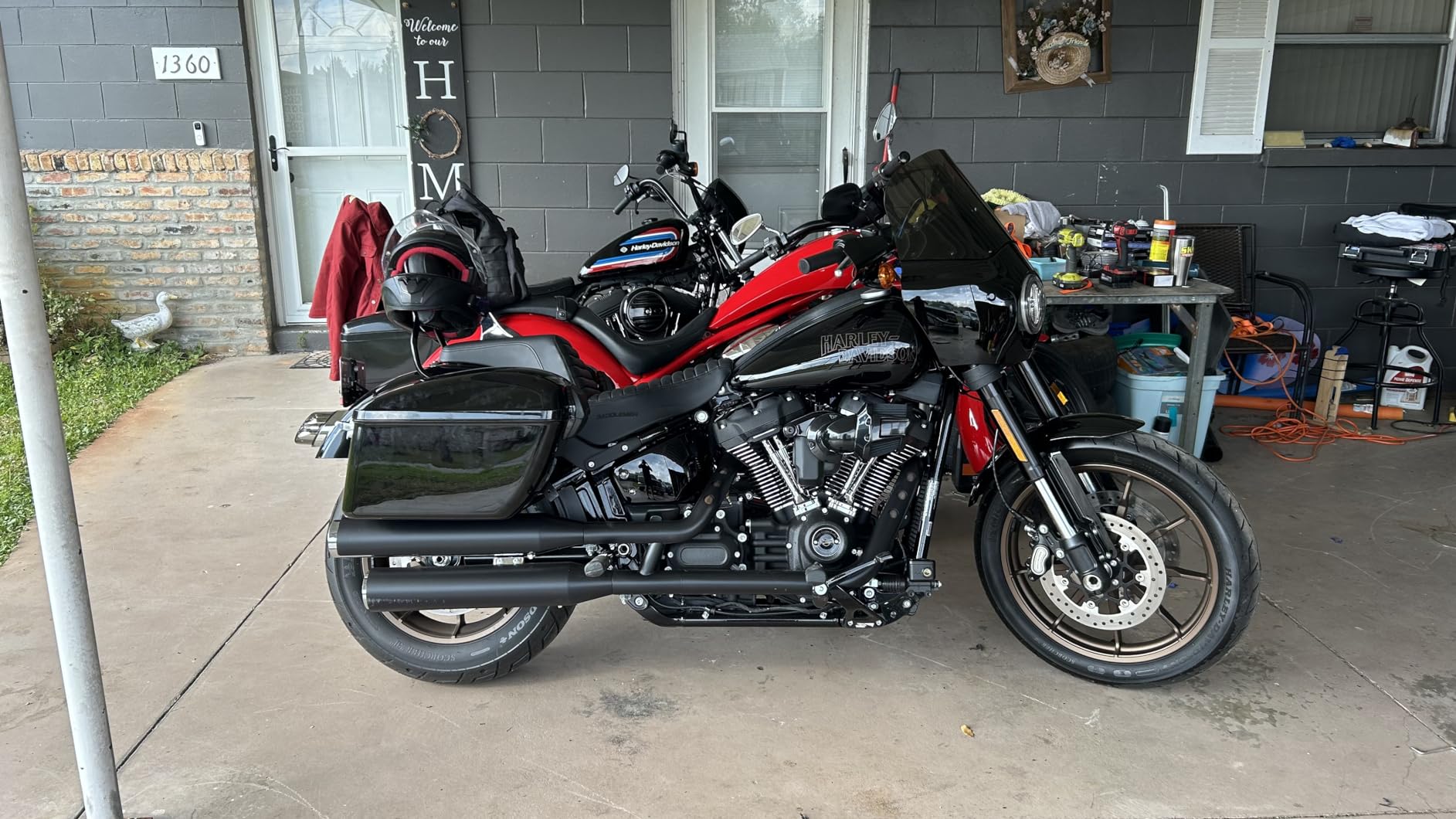 Vivid 60L Hard Saddle Bag Trunk W/brackets Compatible with Harley Honda customer photo 2