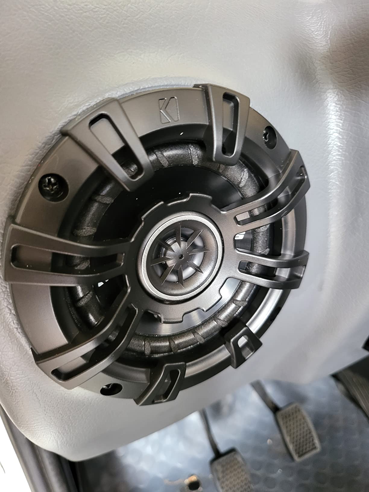 KICKER DSC40 4-Inch (100mm) Coaxial Speakers, 4-Ohm (Pair) customer photo 1