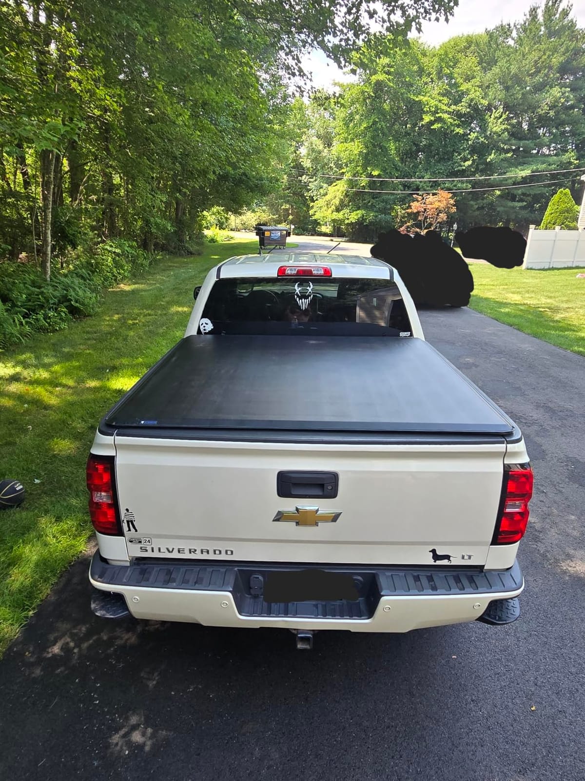 Tyger Auto T1 Soft Roll Up Truck Bed Tonneau Cover Compatible with 2014-2018 Chevy Silverado / GMC Sierra 1500; 2015-2019 2500 HD 3500 HD; 2019 LD/Limited Only | 6'6