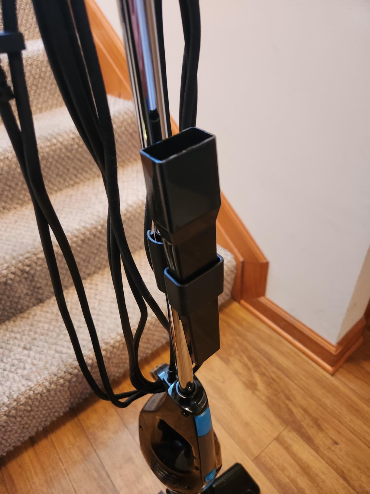 Eureka Blaze Stick Vacuum Cleaner, Powerful Suction 3-in-1 Small Handheld Vac with Filter for Hard Floor Lightweight Upright Home Pet Hair, Dark Black customer photo 2