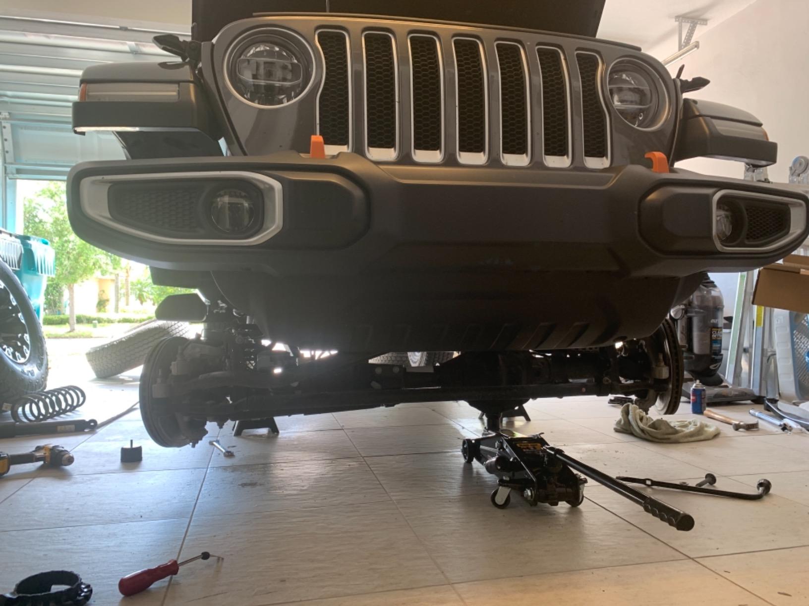 Jeep Wrangler 77072395AB 2