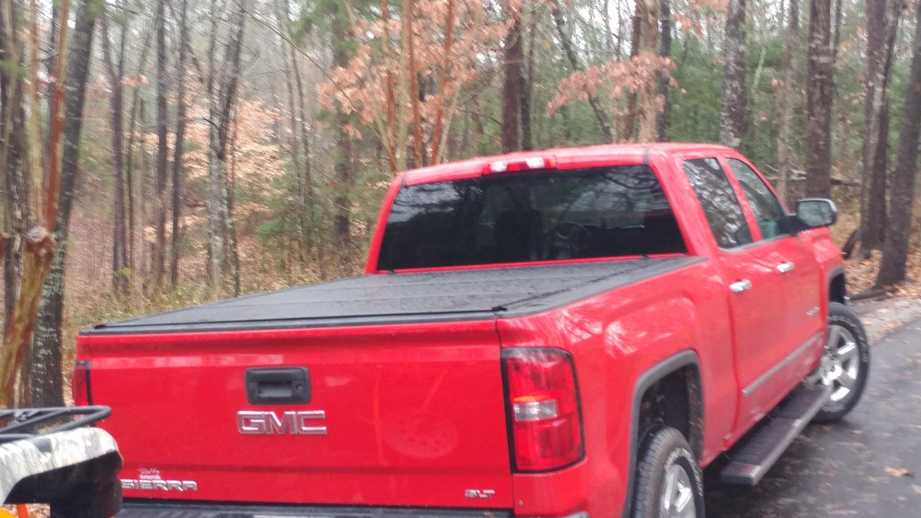Undercover ArmorFlex Hard Folding Truck Bed Tonneau Cover | AX12019 | Fits 2014-2018, 2019 Limited/Legacy Chevy/GMC Silverado/Sierra 1500, 2015-19 2500/3500HD 6' 7