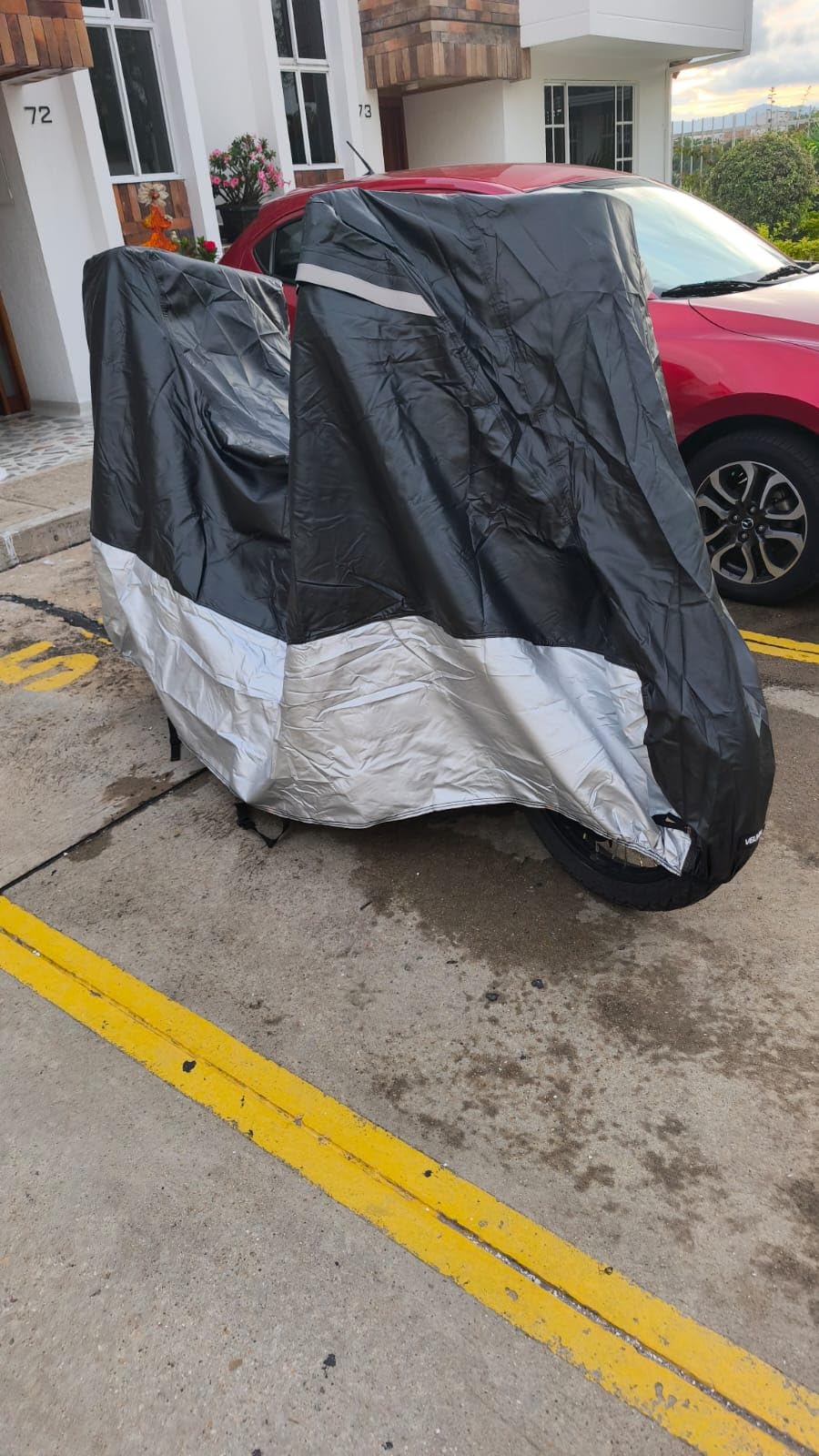 VELMIA Motorcycle Cover Extremely Heat Resistant up to 550 F I High Standard Motorcycle Cover Waterproof Outdoor for All Seasons, Motorcycle Storage, Scooter Cover, Moped Cover, Harley Cover customer photo 2