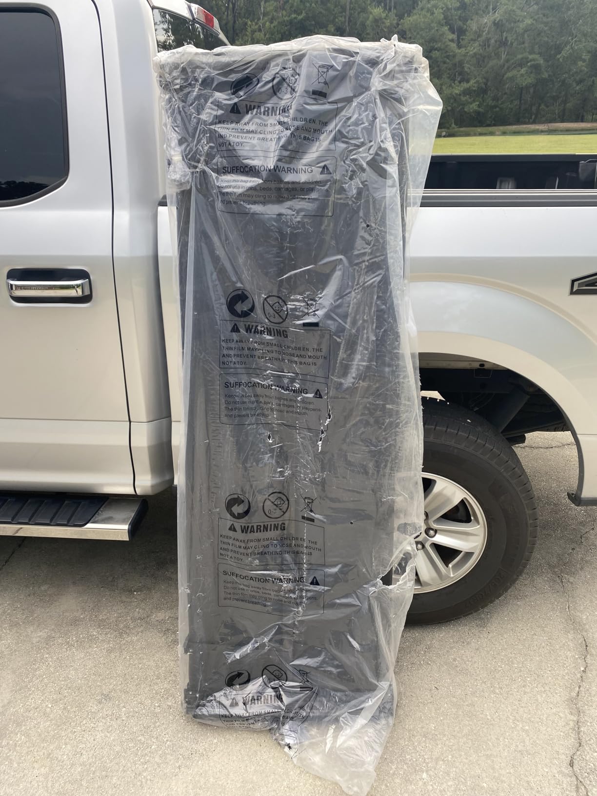 OEDRO Soft Tri-Fold Tonneau Cover Fit for 2015-2026 Ford F-150 F150 5.6ft | Upgraded Truck Bed Cover for 2015-2026 Ford F-150 F150 5.6 Feet Bed customer photo 1