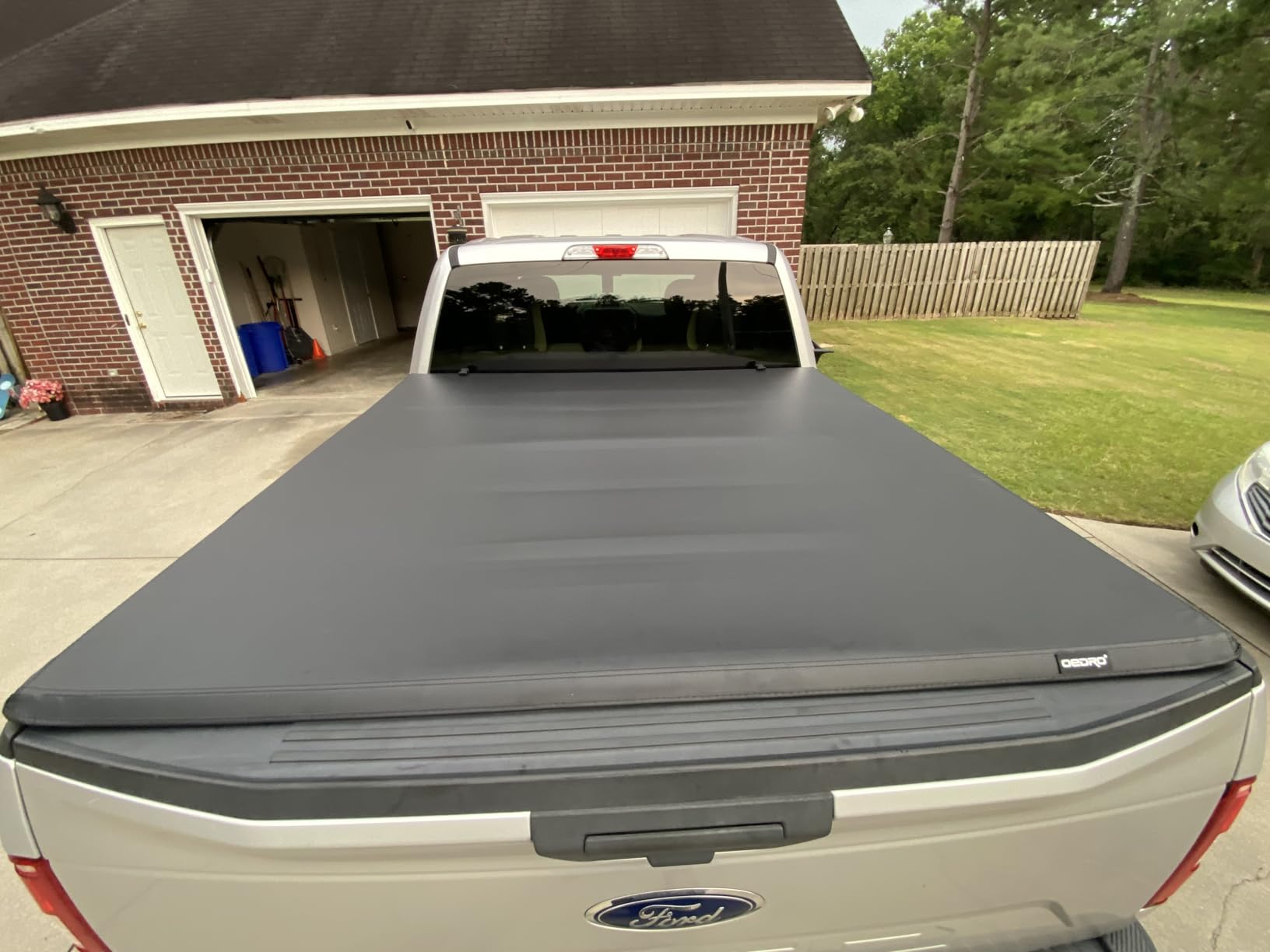 OEDRO Soft Tri-Fold Tonneau Cover Fit for 2015-2026 Ford F-150 F150 5.6ft | Upgraded Truck Bed Cover for 2015-2026 Ford F-150 F150 5.6 Feet Bed customer photo 2