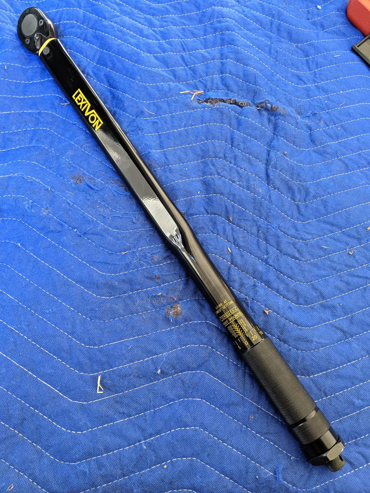 LEXIVON 1/2-Inch Drive Click Torque Wrench 25-250 Ft-Lb/33.9-338.9 Nm (LX-184) customer photo 2
