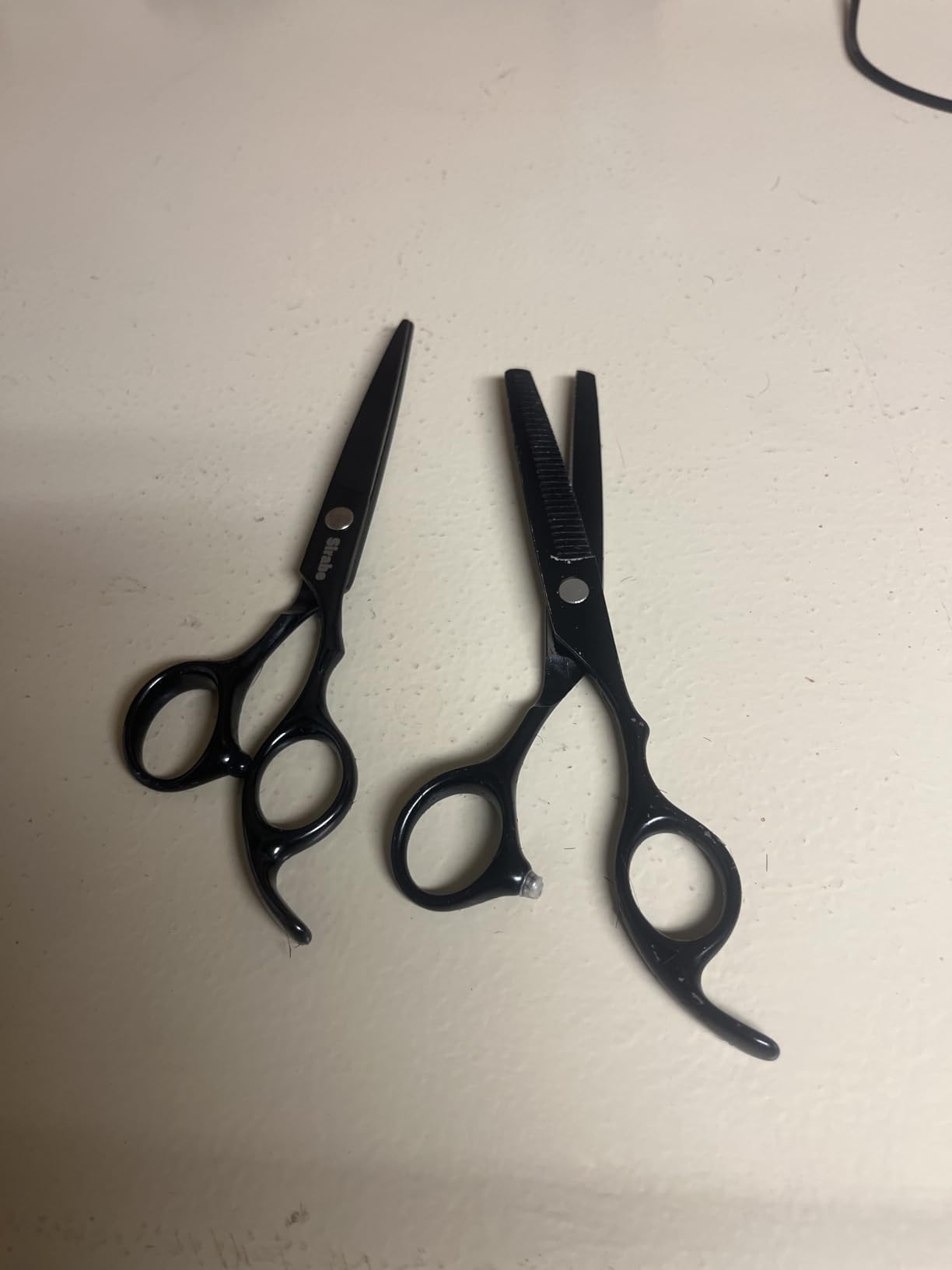 Sirabe 10 PCS Hair Cutting Scissors Set, Professional Haircut Scissors Kit with Cutting Scissors, Thinning Shears, Comb, Cape, Clips, Black Hairdressing Texturizing Shears Set for Barber, Salon, Home customer photo 2