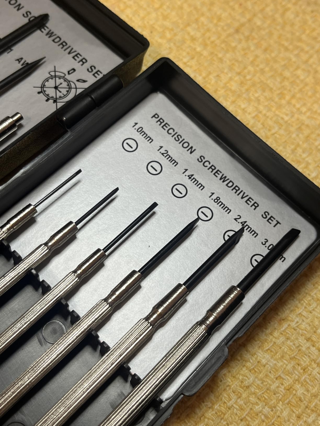 11PCS Mini Precision Screwdriver Set, Small Screwdriver Set for Electronics, Toys, Computer, Watch Repair customer photo 1