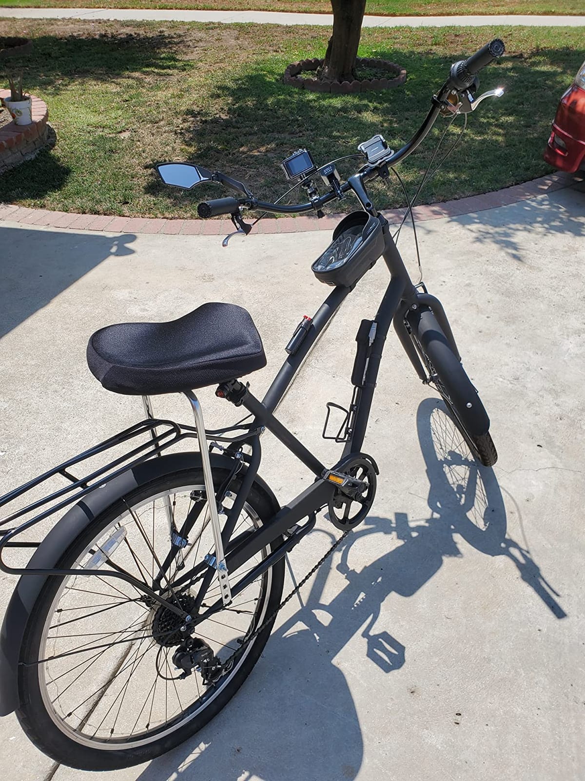sixthreezero EVRYjourney Men's Steel Beach Cruiser Bike, Hybrid Bicycle with Rear Rack and Fenders, 26-Inch Wheels customer photo 1