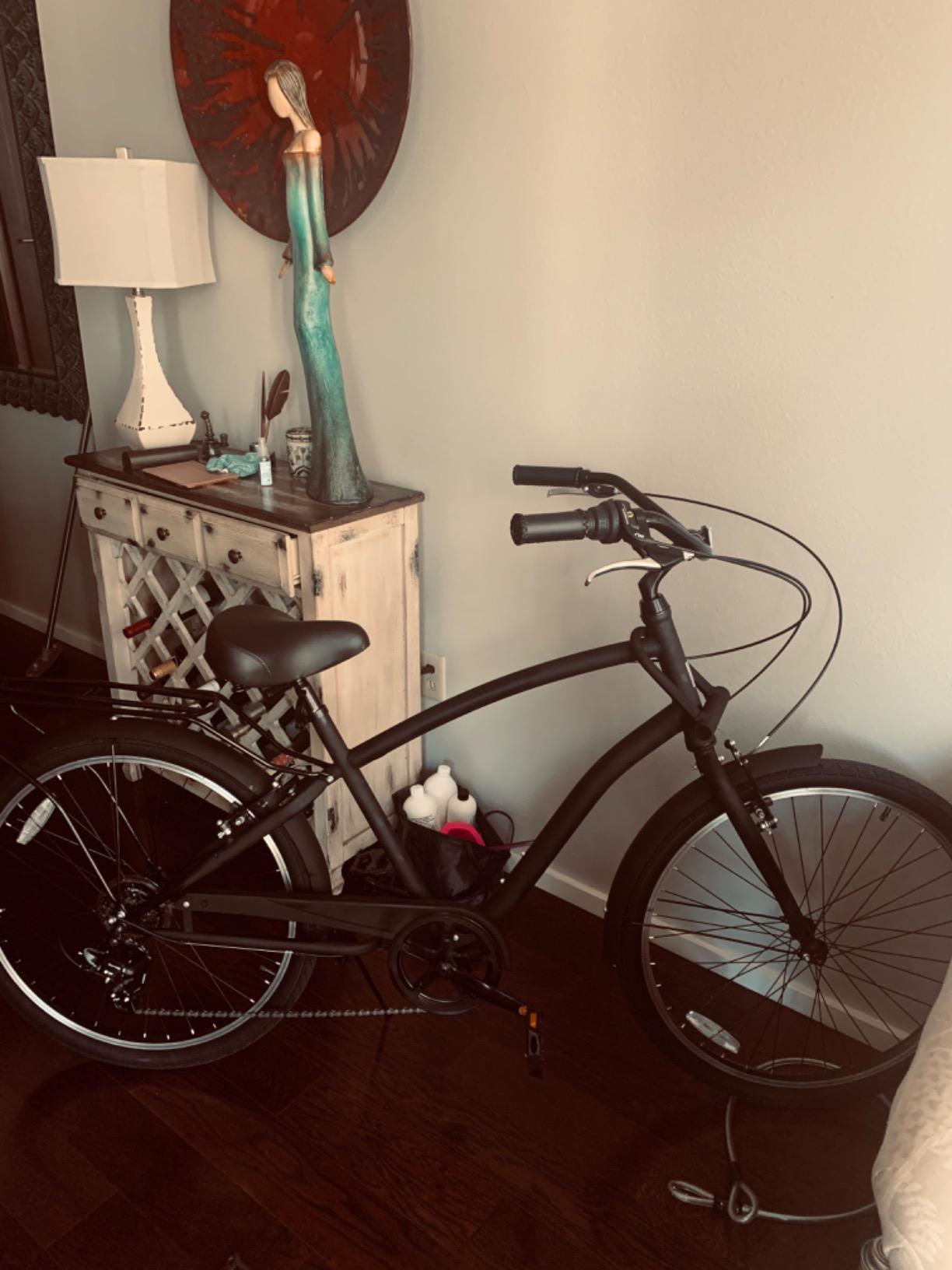 sixthreezero EVRYjourney Men's Steel Beach Cruiser Bike, Hybrid Bicycle with Rear Rack and Fenders, 26-Inch Wheels customer photo 2