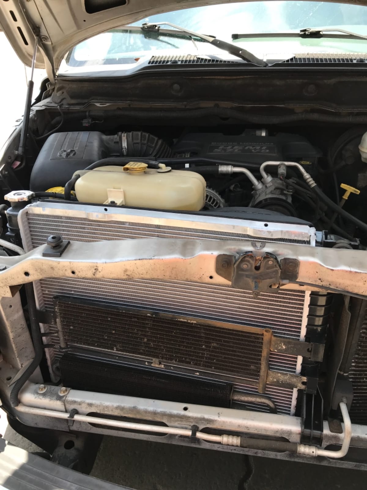 AUTOSAVER88 Radiator Compatible with 2004 2005 2006 2007 2008 Dodge Ram 1500, 2004-2009 Dodge Ram 2500 3500 5.7L V8 ATRD1051 customer photo 1