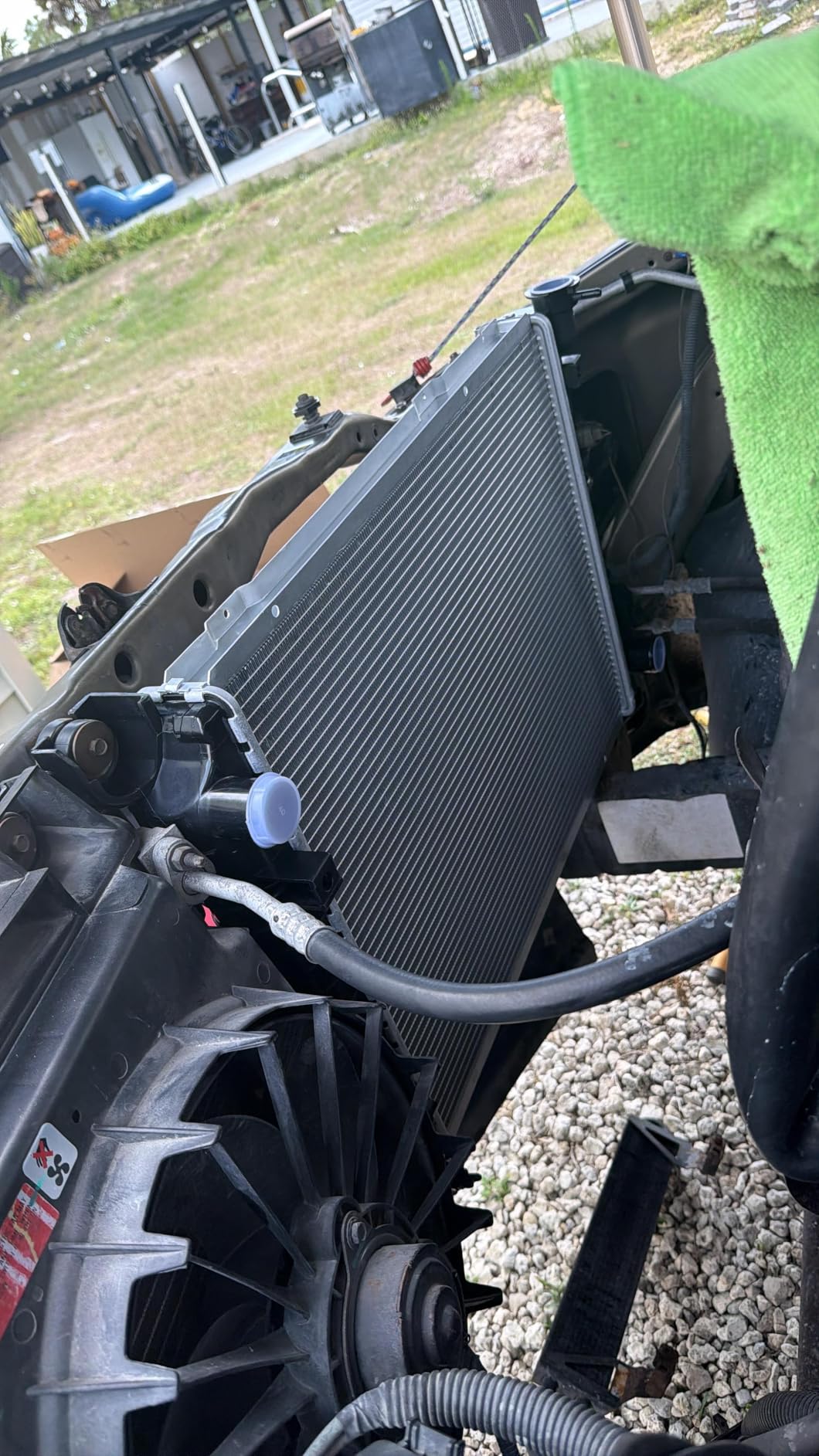 AUTOSAVER88 Radiator Compatible with 2004 2005 2006 2007 2008 Dodge Ram 1500, 2004-2009 Dodge Ram 2500 3500 5.7L V8 ATRD1051 customer photo 2