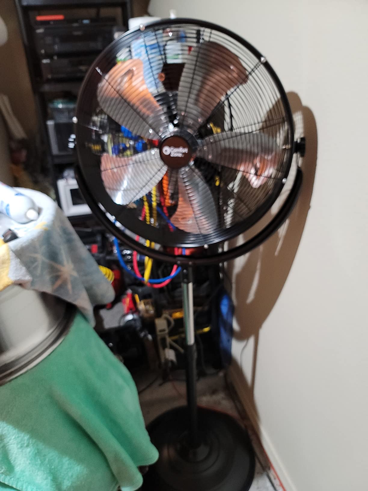 COMFORT ZONE 20-Inch High-Velocity Industrial Pedestal Fan - Heavy-Duty All-Metal Shop Fan with Aluminum Blades, 3-Speed Slim Profile Stand Fan, 180° Tilt & Adjustable Height for Garage or Warehouse customer photo 2