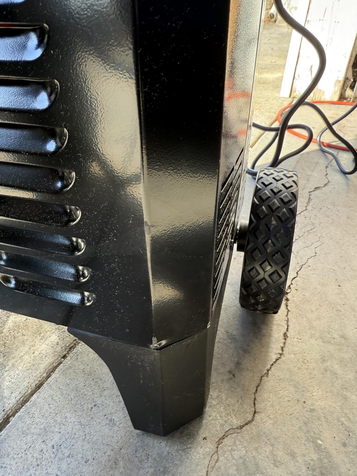 Schumacher Electric Wheeled 6A Car Battery Charger & Maintainer - SC1400 customer photo 2