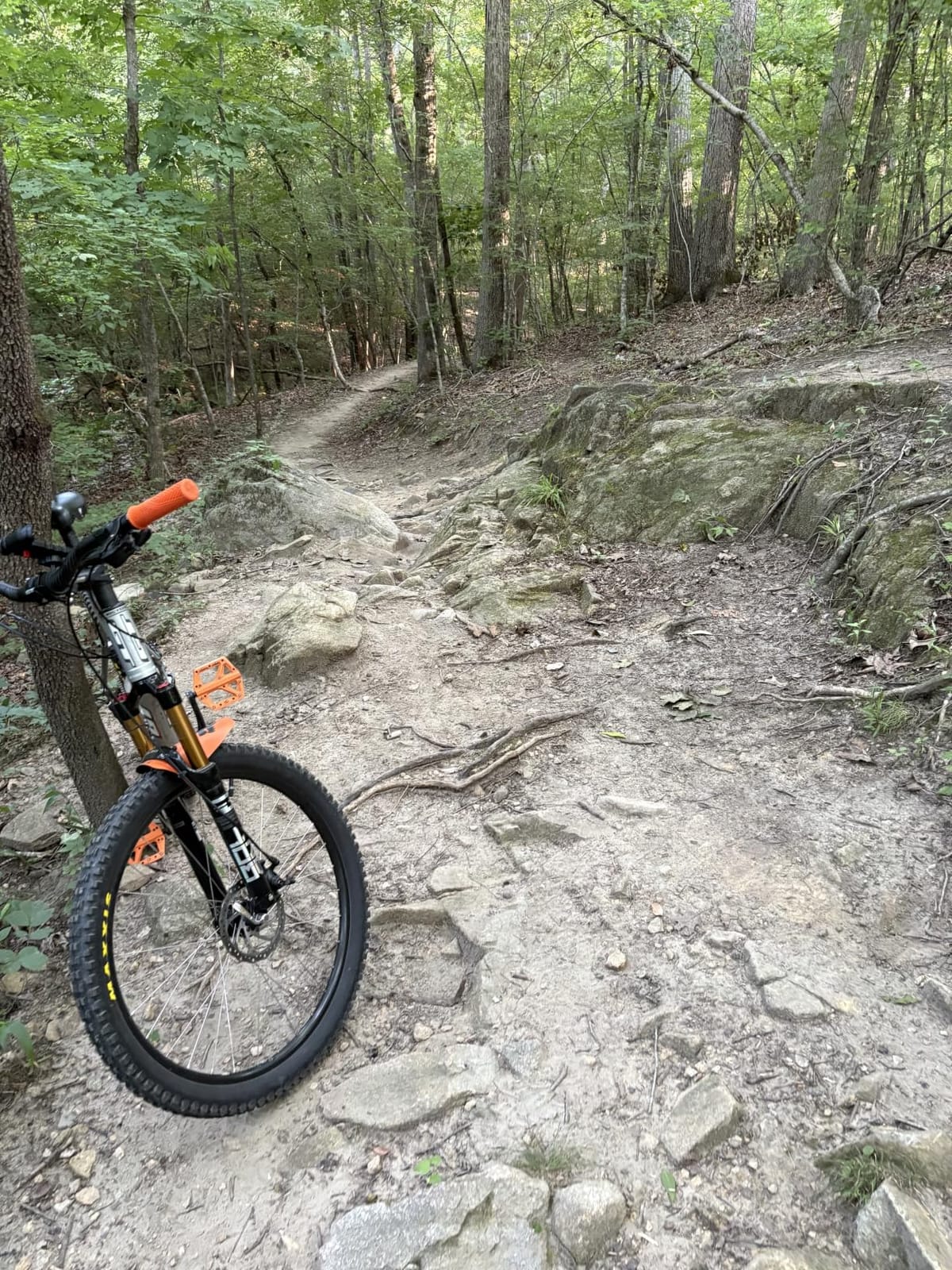 BOLANY 26/27.5/29 inch MTB Bicycle Magnesium Alloy Suspension Fork, Tapered Steerer and Straight Steerer Front Fork (Manual Lockout - Remote Lockout) customer photo 2