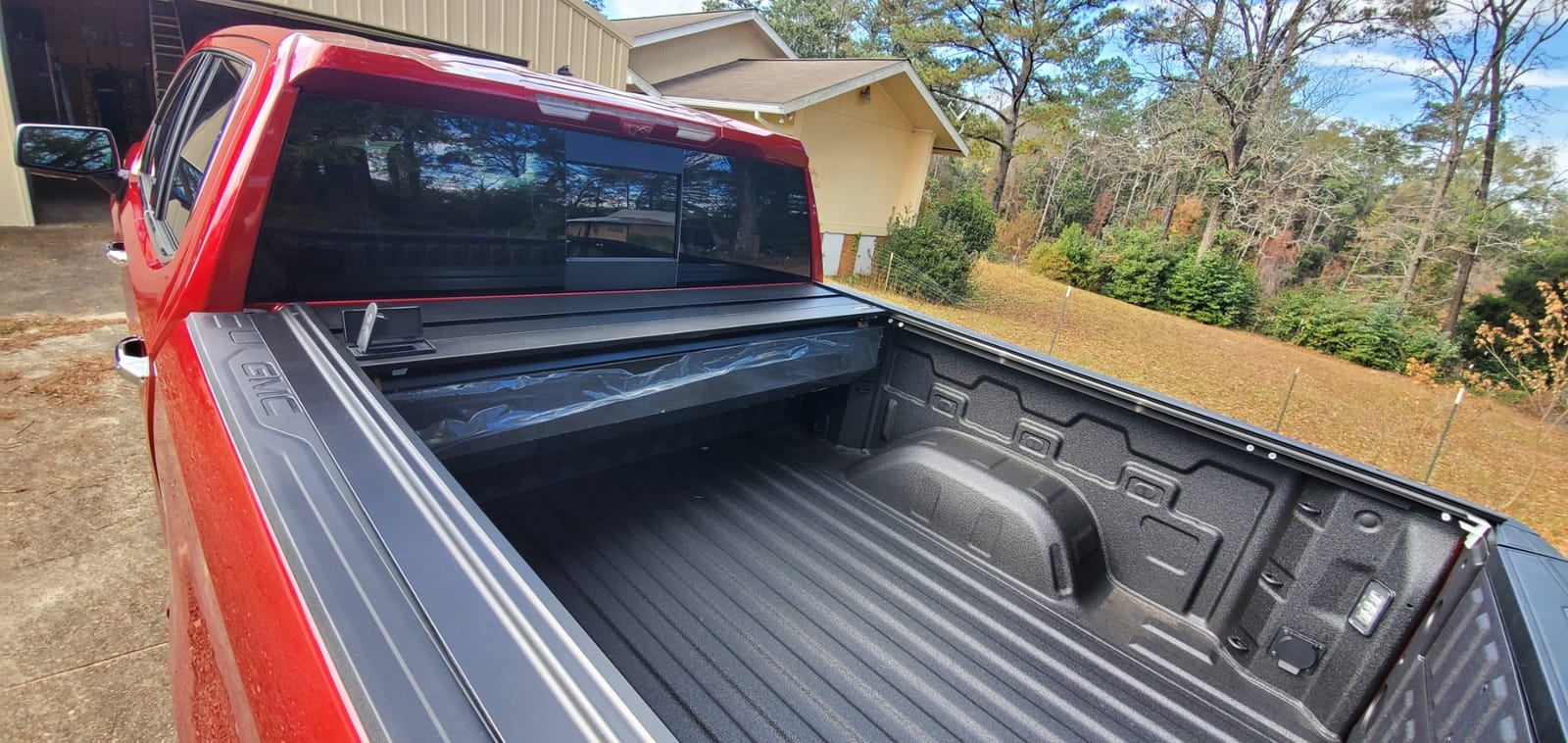 RealTruck Retrax RetraxPRO MX Retractable Truck Bed Tonneau Cover | 80483 | Fits 2019 - 2025 Chevy/GMC Silverado/Sierra, w/ MultiPro/Flex tailgate (w/o factory side storage boxes) 8' 2