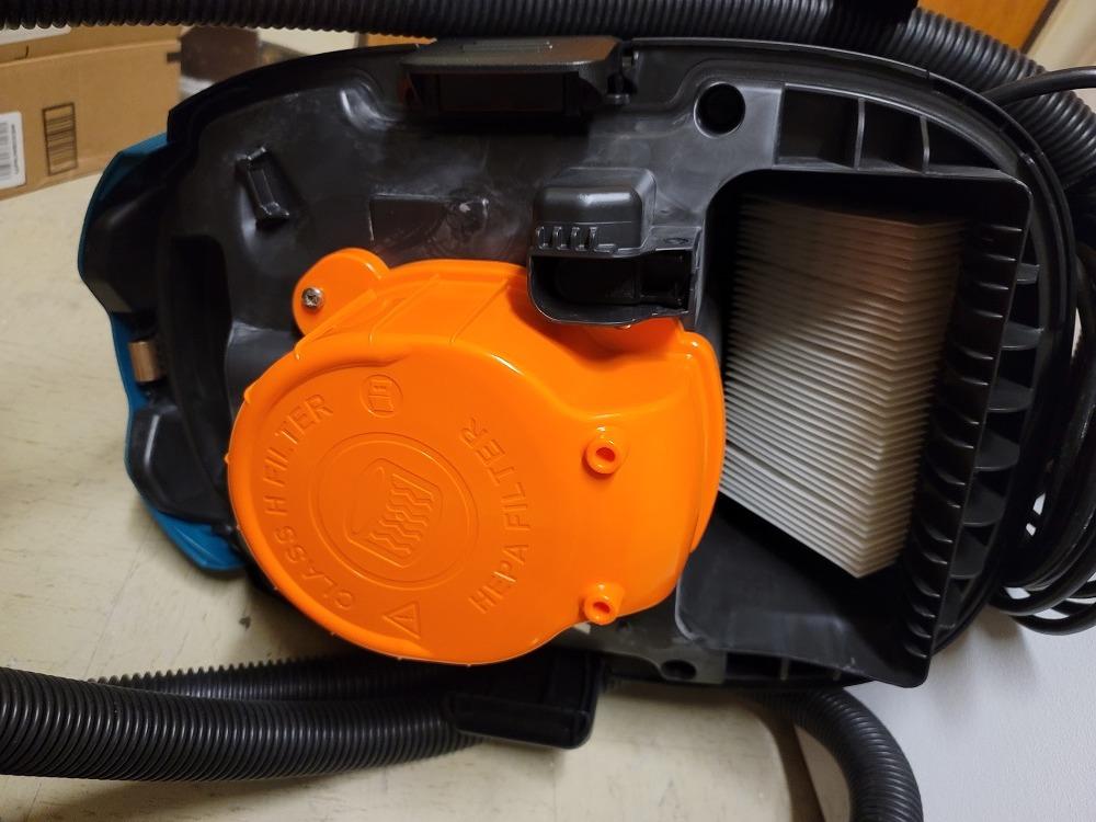 Makita VC4210L 11 Gallon Wet/Dry HEPA Filter Dust Extractor/Vacuum customer photo 1