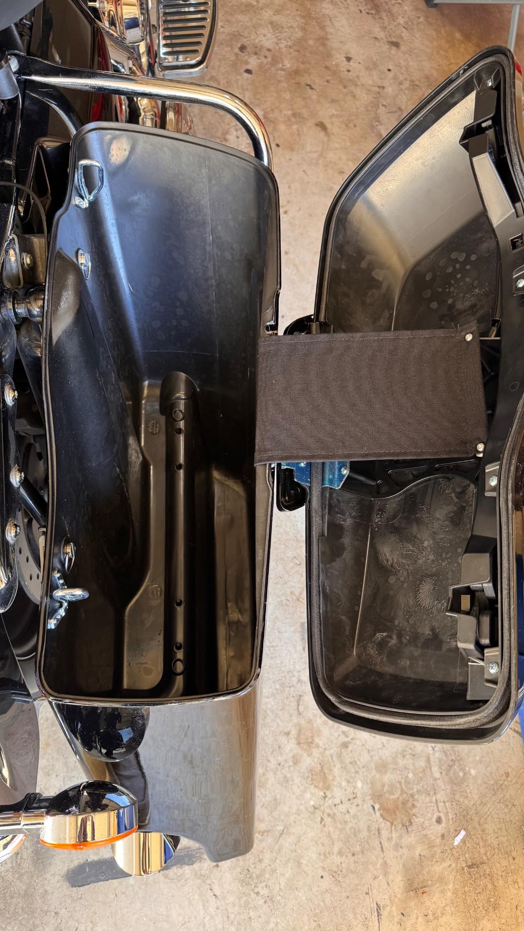 TCMT Motorcycle Hard Saddlebags W/Liner Fit For 2014-2024 Harley Saddlebags customer photo 2