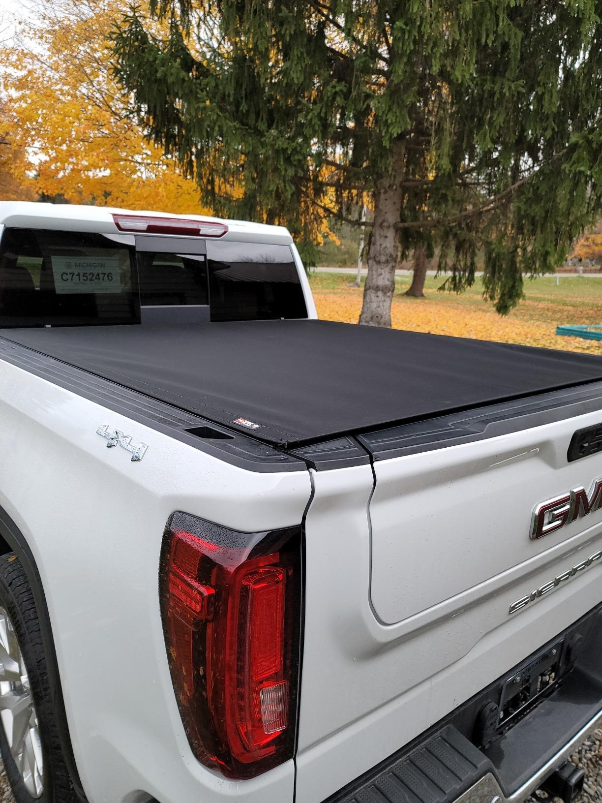 RealTruck TruXedo Pro X15 Soft Roll Up Truck Bed Tonneau Cover | 1473401 | Fits 2019-2024 Chevy/GMC Silverado/Sierra 1500 with MultiPro Tailgate 5' 10
