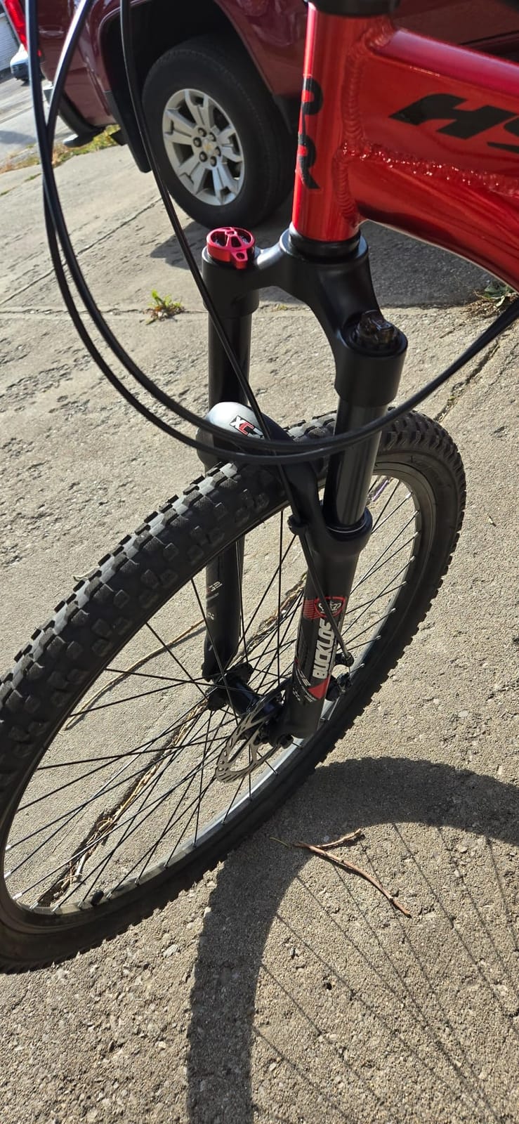 BUCKLOS Mountain Bicycle Suspension Forks 26/27.5/29 in MTB Bike Front Fork | 100mm Travel, 28.6mm Threadless Steerer, With Preload Adjustment customer photo 1