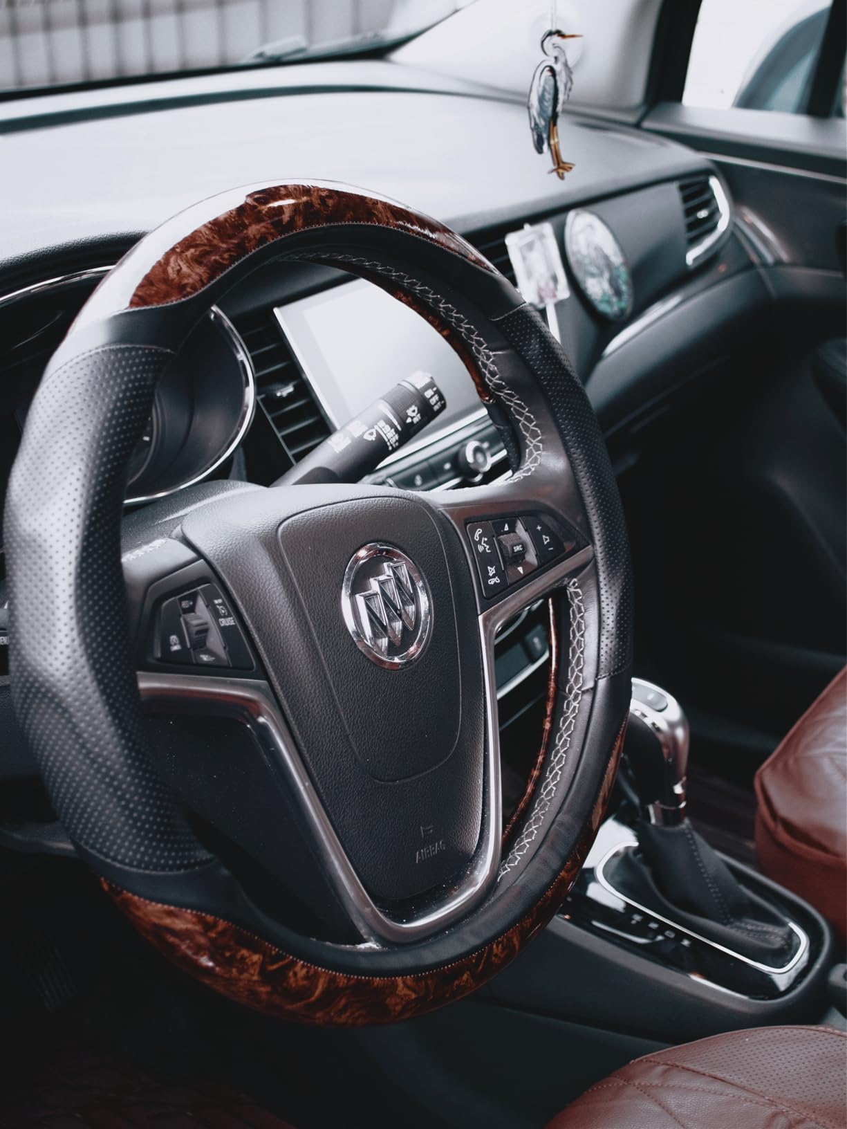 KAFEEK Wood Grain Steering Wheel Cover, Microfiber Leather, 15 Inch | Luxury Mahogany Style, Breathable Perforated Design, Anti-Slip Inner Ring, Odorless customer photo 2