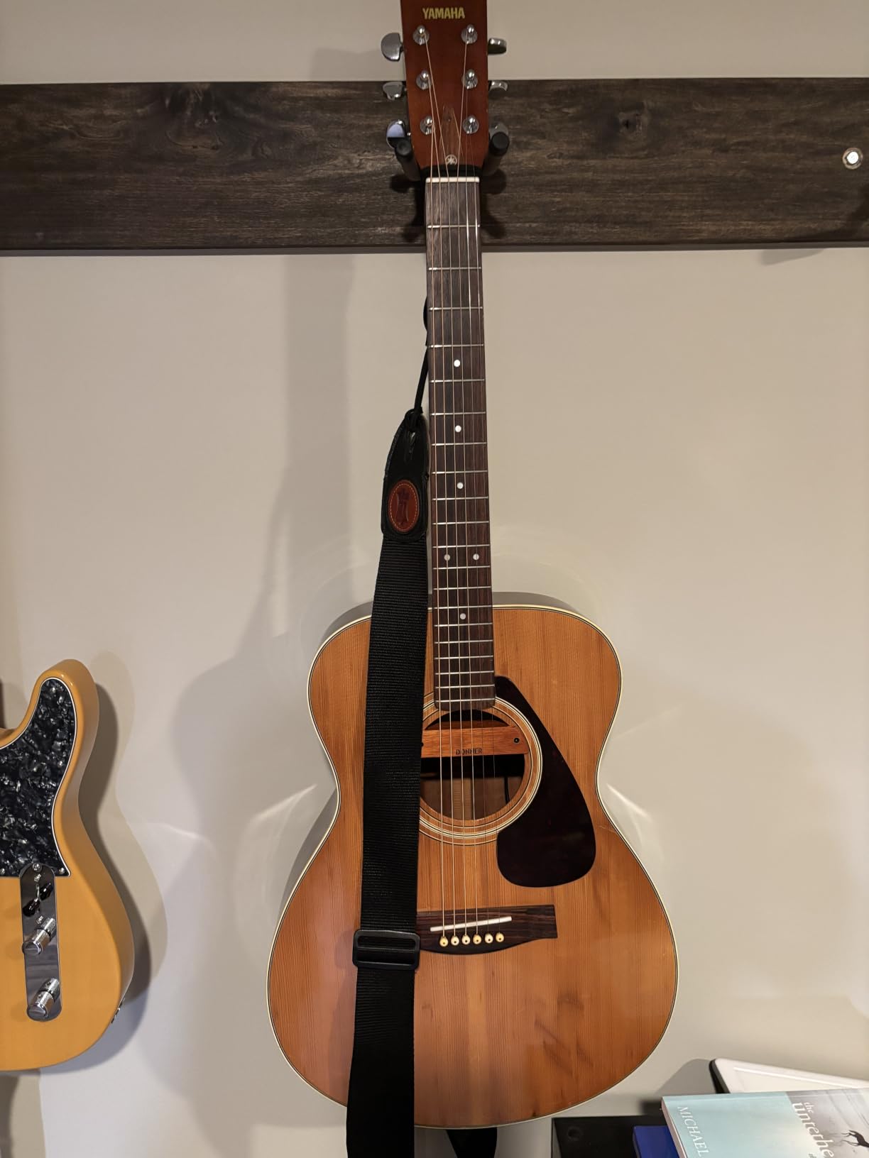 Donner Acoustic Guitar Pickup, Passive Mahogany Soundhole Pickup with Humbucker Volume Tone Control customer photo 1