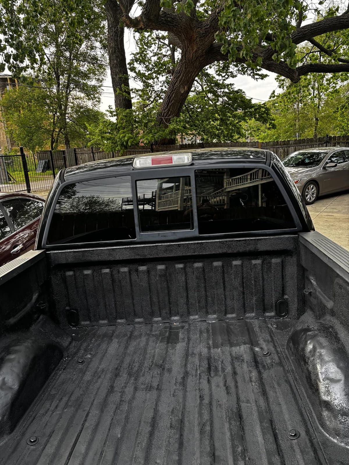 Rust-Oleum Automotive Truck Bed Coating Spray Paint, Black | Rugged Non-Slip Coating | Rust and Weather Protection | Abrasion Resistant | Impact & Chip Resistant | Textured | 6 Pack customer photo 1