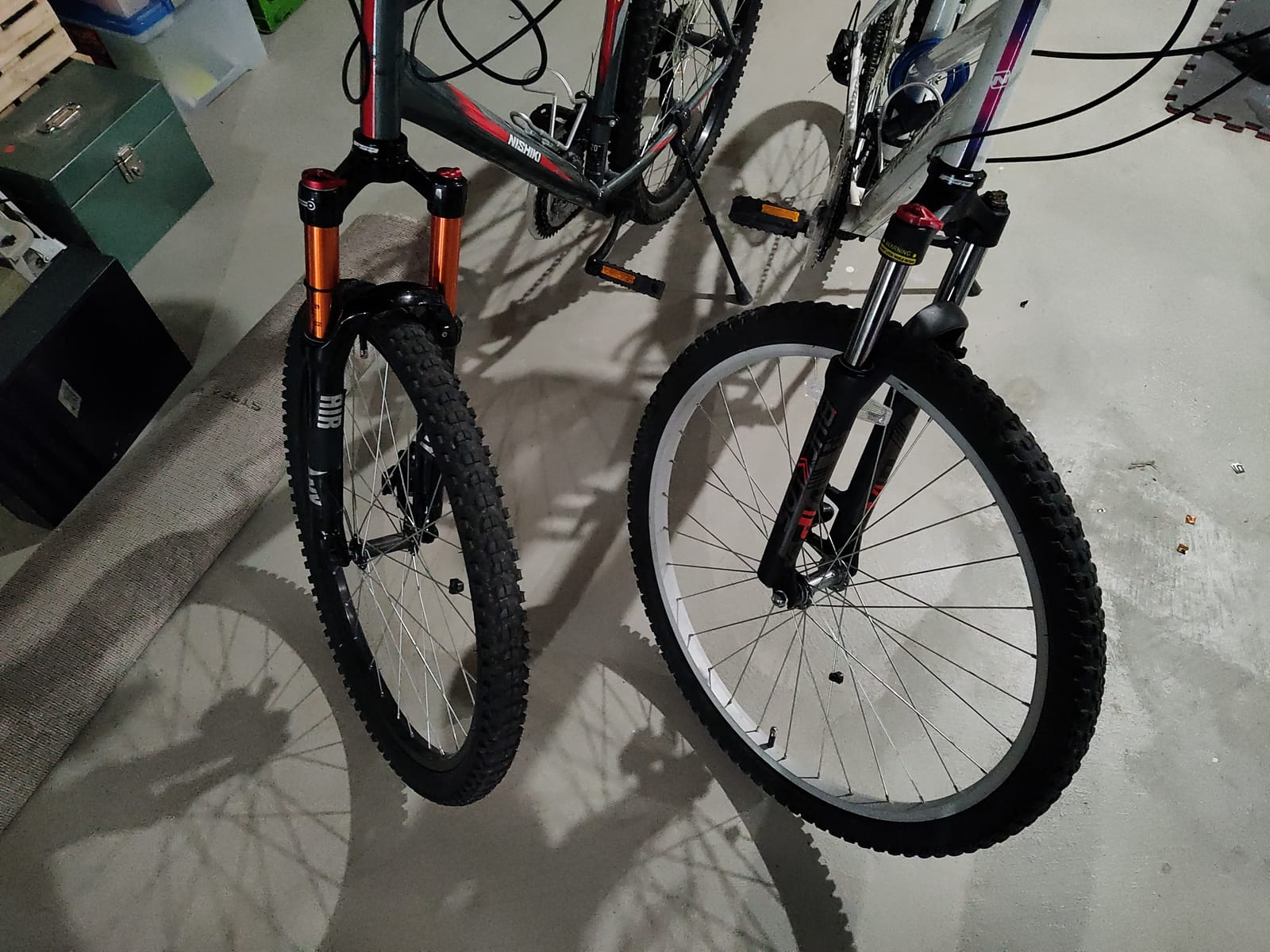 BUCKLOS 29 MTB Suspension Fork Travel 100mm QR 9mm Crown Lockout | 28.6mm Straight Tube, Aluminum Alloy, XC Mountain Bike Front Forks customer photo 1