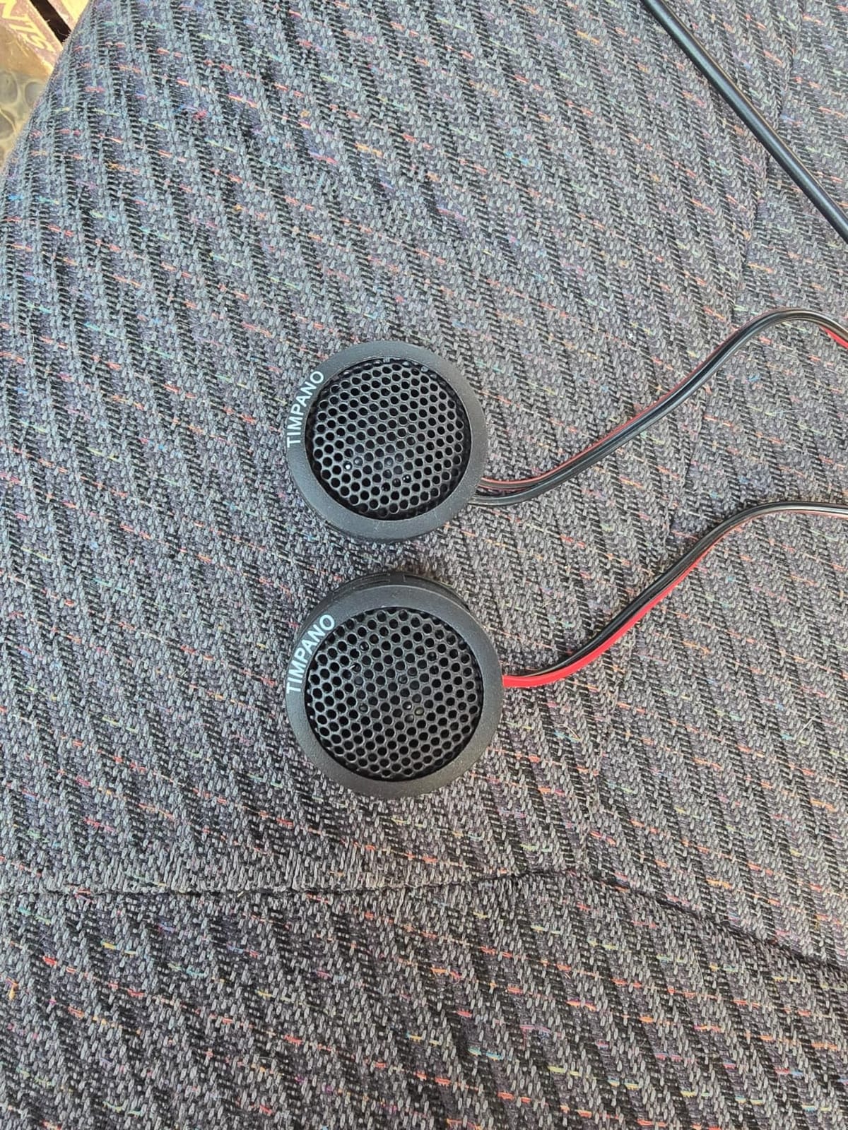 Timpano TPT-ST1 Dome Tweeter, 1 Inch Tweeter Set for Car Audio, Angle or Surface Mount Tweeters, 4 Ohm Soft Dome 180 Watts for Pro Car Audio (Pair) customer photo 1
