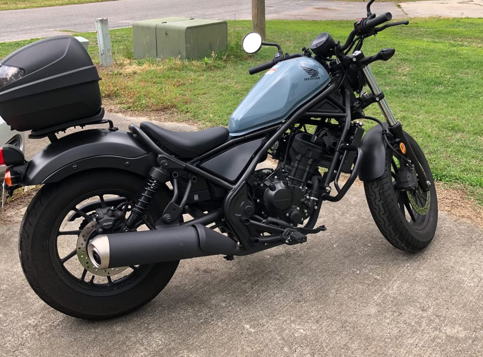GIVI ST610 10 liter tanklock tank bag customer photo 2