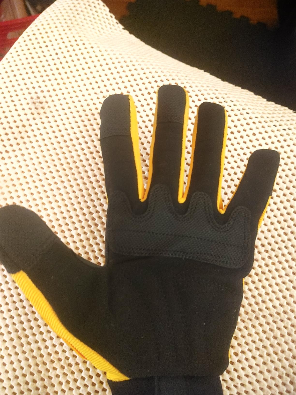 DEWALT DPG781 Performance Mechanic Work Glove with TPR Impact Protection and Anti-Slip Grip customer photo 1
