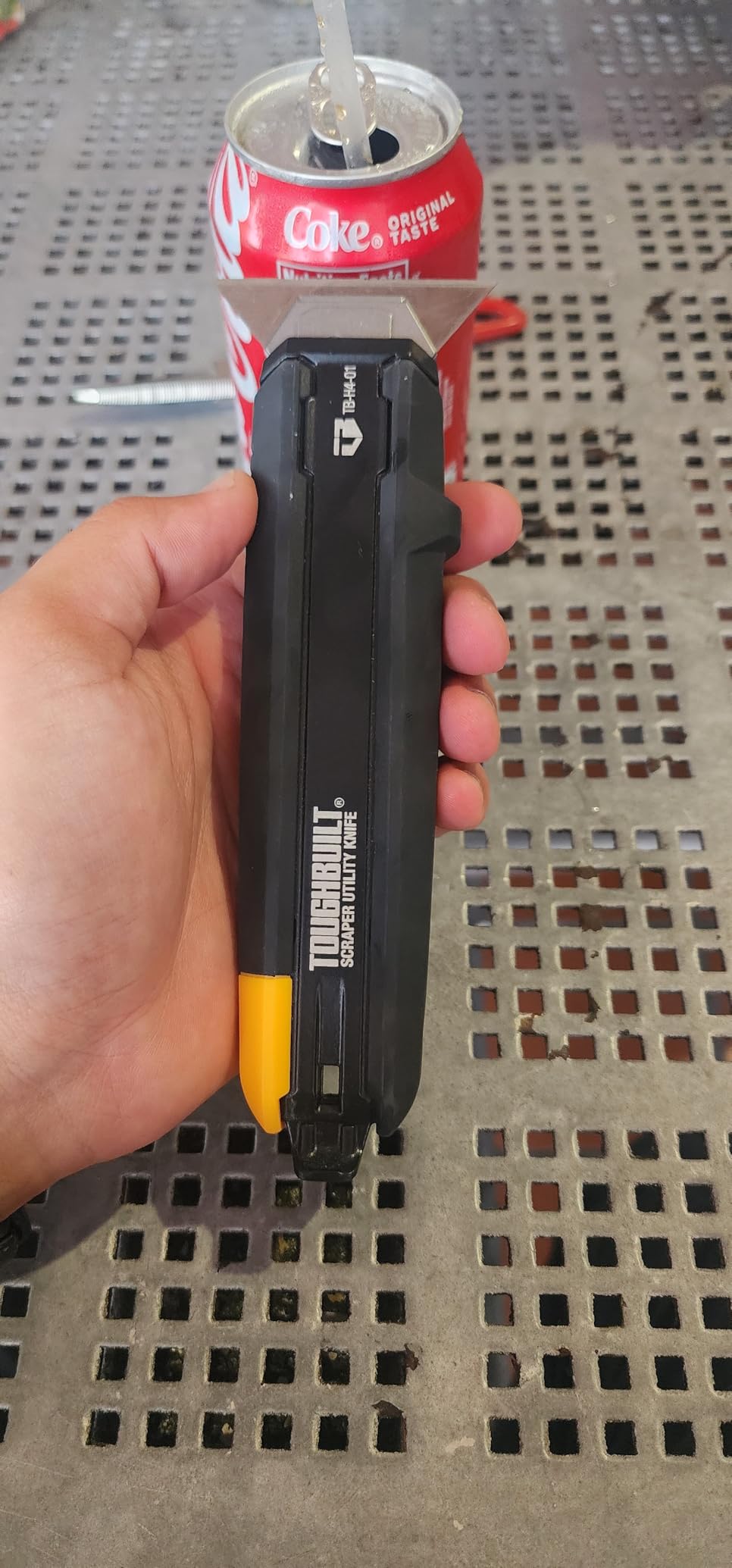ToughBuilt - Scraper Utility Knife, 5 Blades, Quick-Change, TB-H4S5-01 customer photo 1