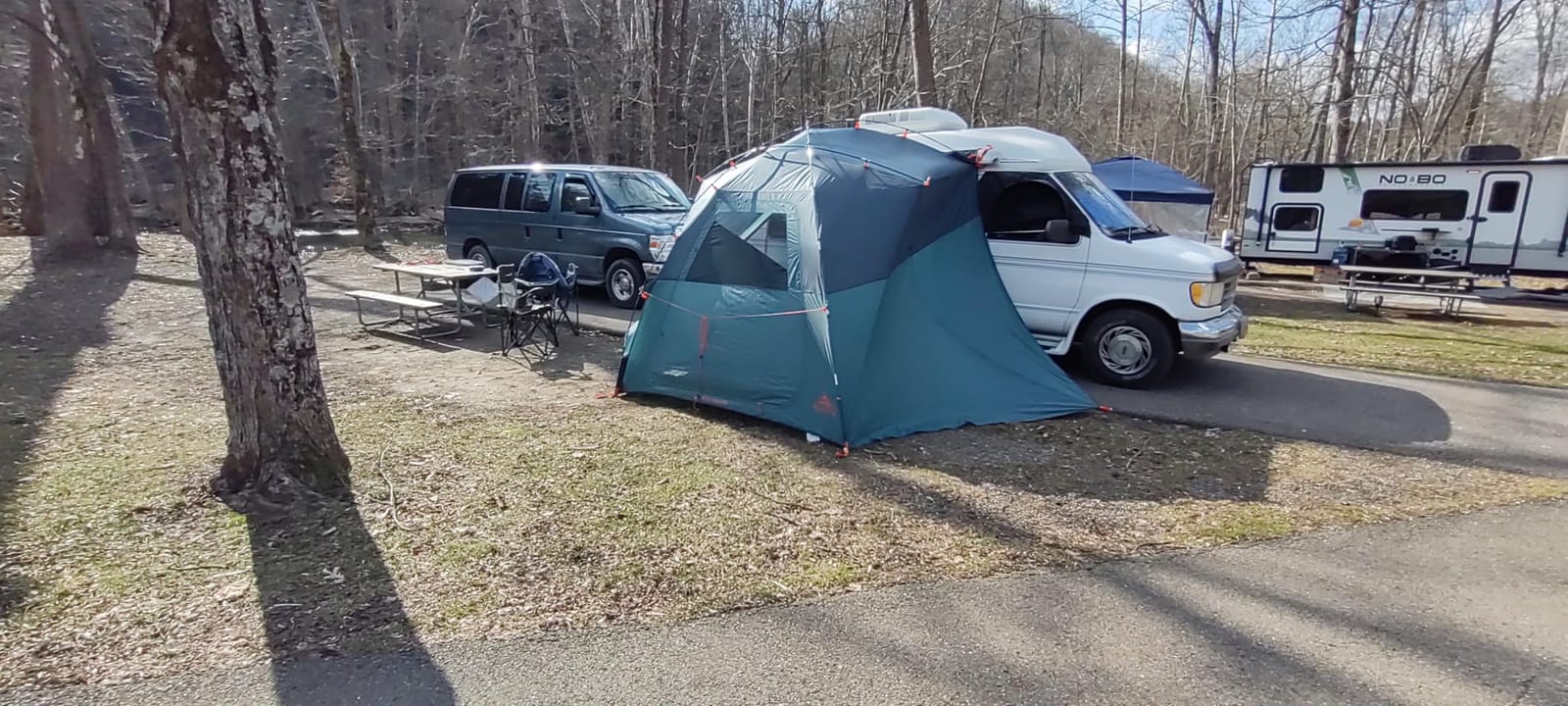Highroads Overlanding Shelter - Universal Mount Car Camping Tent with Large Zippered Entry, Aluminum Frame, Adjustable Walls and Windows, UV Protection, Rainproof, Stuff Duffel Included, 2024 customer photo 1