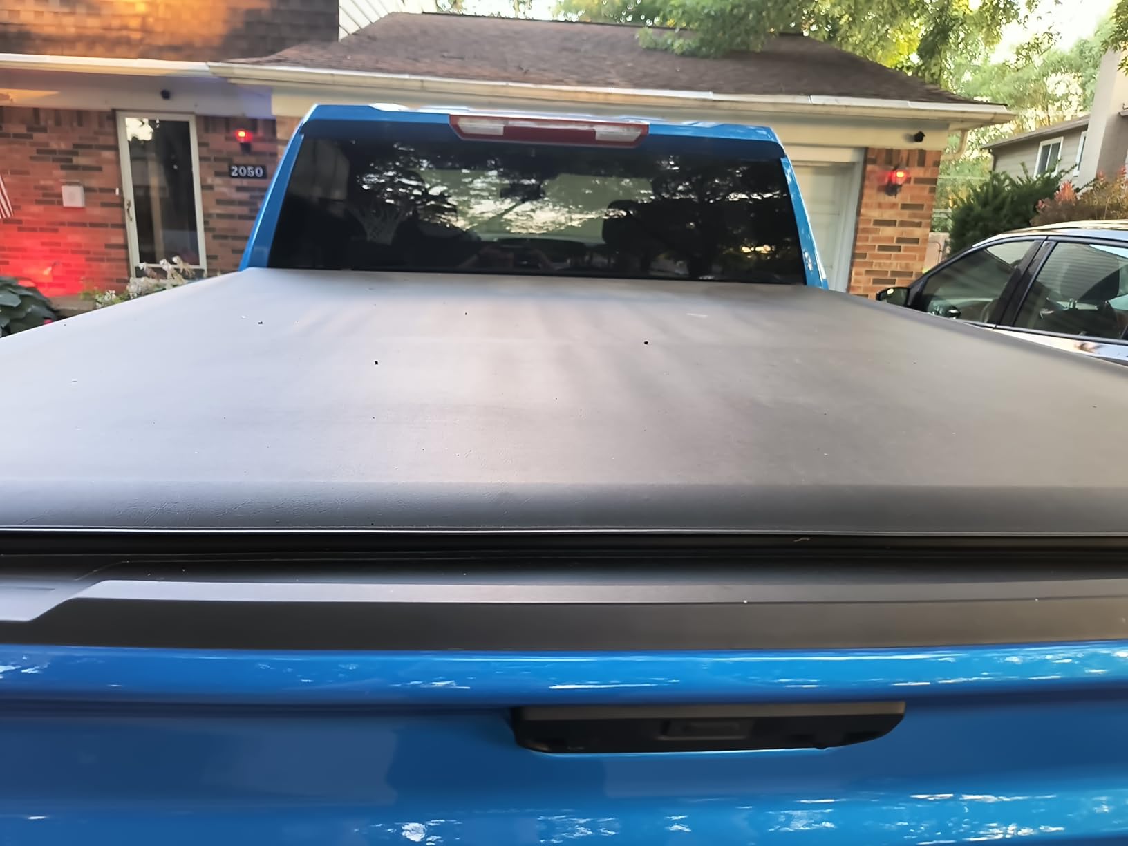YITAMOTOR Soft Roll Up Tonneau Cover Fit for 2019-2026 Silverado 1500 5.8ft customer photo 2