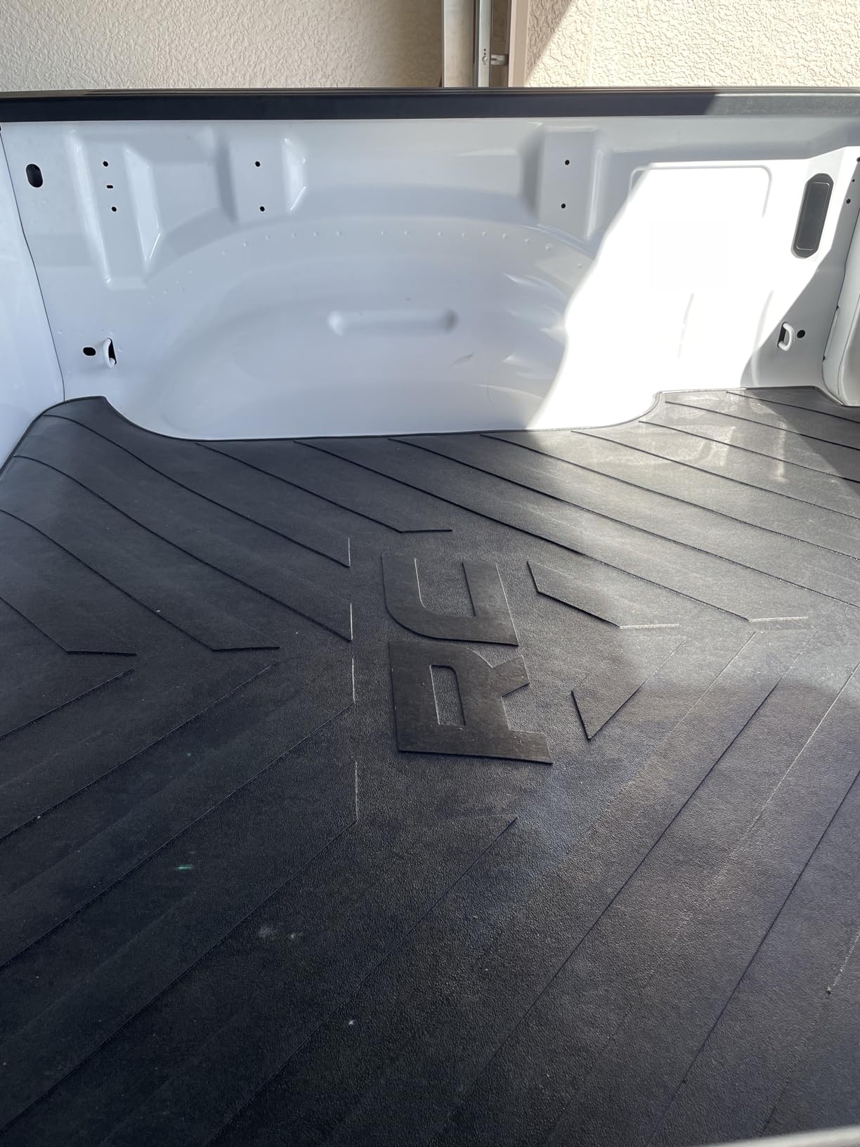 Rough Country Rubber Bed Mat for 2019-2022 Ram 1500 | 5'7