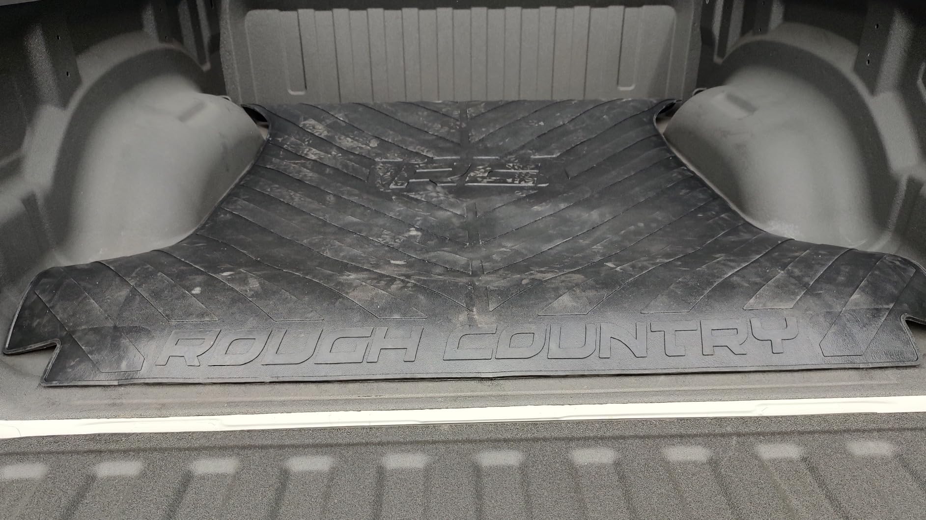 Rough Country Rubber Bed Mat for 2019-2022 Ram 1500 | 5'7