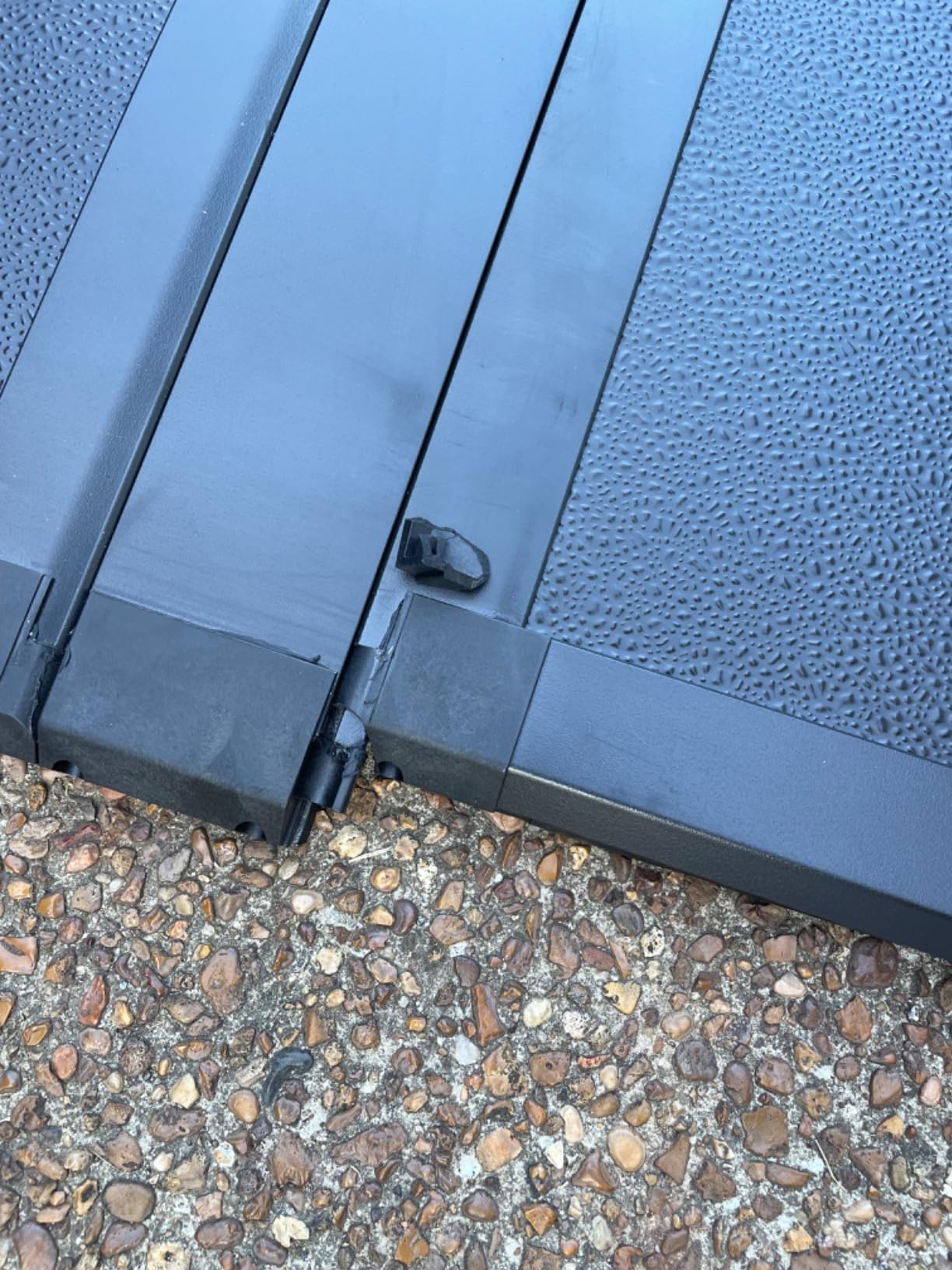 FRP Hard Tri-Fold Tonneau Cover Truck Bed for 2020-2026 Gladiator JT 5FT - for Models with or Without The Deck Rail System customer photo 1
