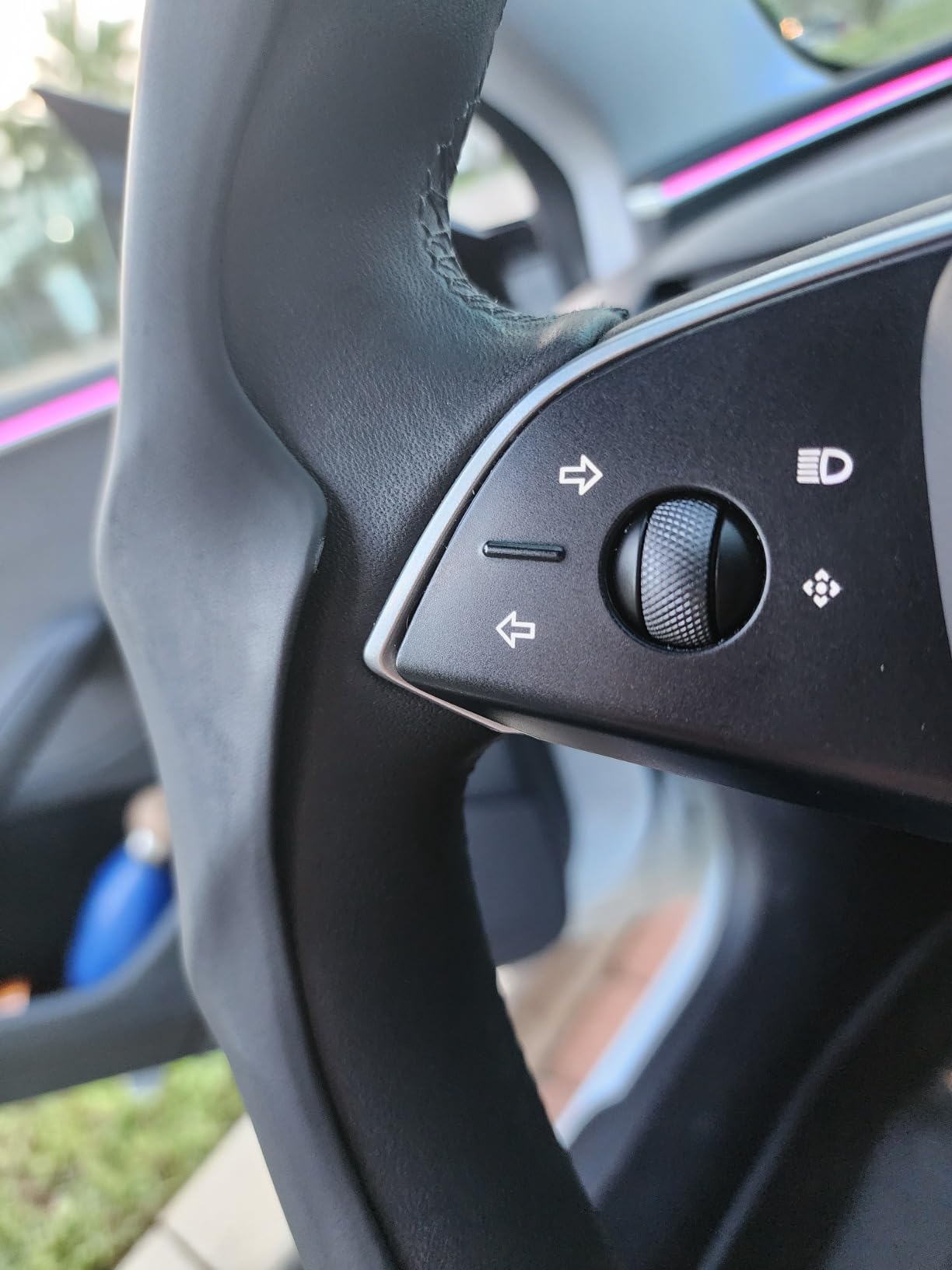 Canvcle Steering Wheel Cover for Tesla Model 3/Y 2016-2025 2026 Highland/Juniper Accessories Carbon Fiber Steering Wheel Cover Protector Non-Slip, Comfortable, Breathable, Model 3/Y Accessories, White customer photo 1