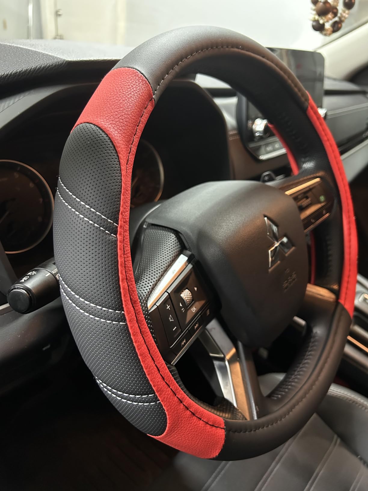 CAR PASS Line Rider Microfiber Leather Sporty 14.5-15 inch Steering Wheel Cover Universal Fits for 95% Truck,SUV,Cars, Anti-Slip Safety Comfortable Design (Black Carbon Fiber) customer photo 2