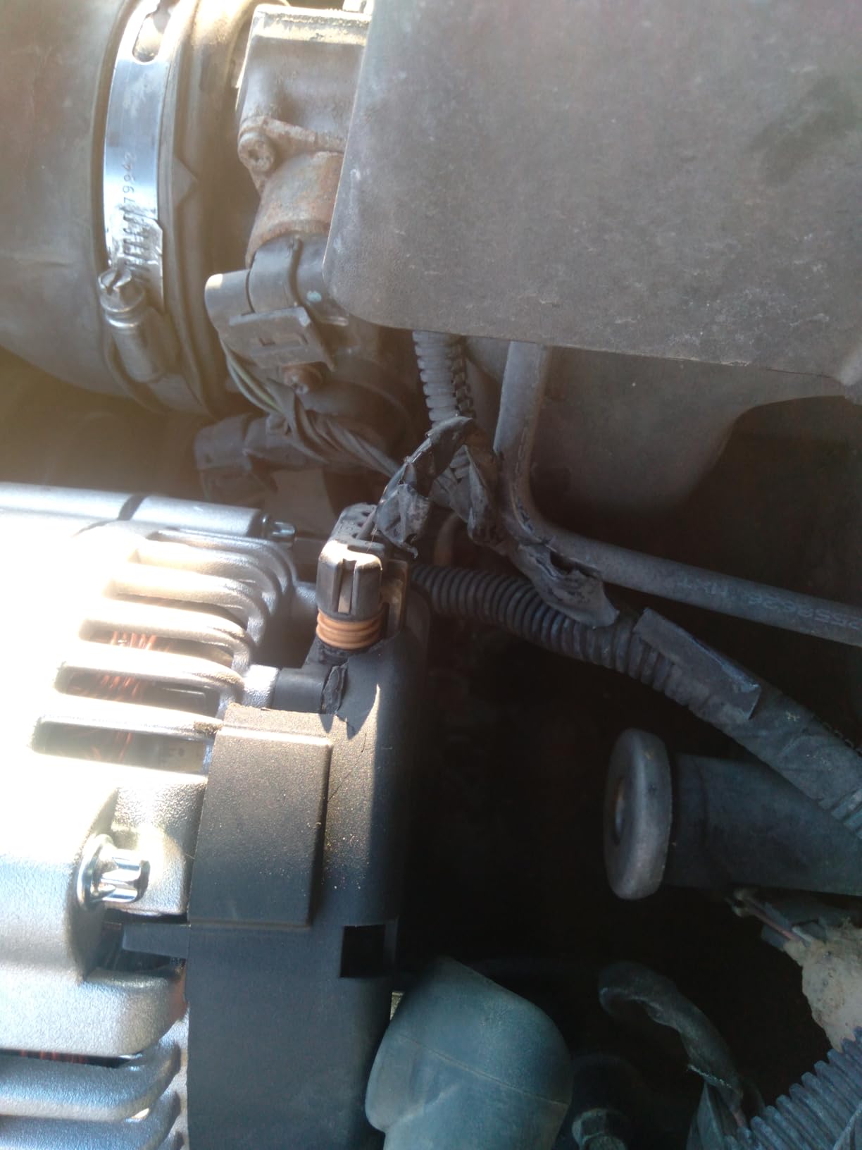A-Premium Alternator, 12V 105A, 4-Pins Only, 6-Groove Pulley Clockwise customer photo 1