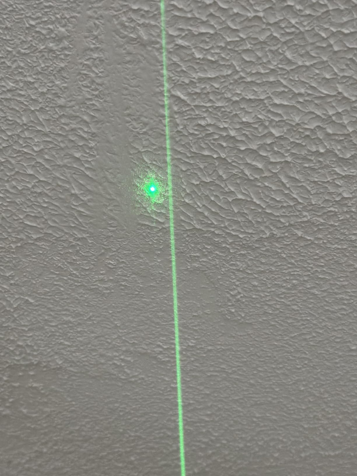 Huepar Self Leveling Laser Level Green Cross Line Laser with 2 Plumb Dots Laser Tool -360° Horizontal Line Plus 140° Vertical Level Laser with Up & Down Points - Rechargeable & Magnetic Bracket 7211CG customer photo 2