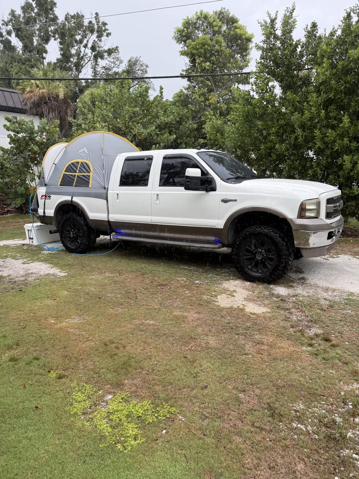 GoHimal Pickup Truck Bed Tent, 5.5-6.0FT Truck Tent for Camping（Blue） customer photo 2