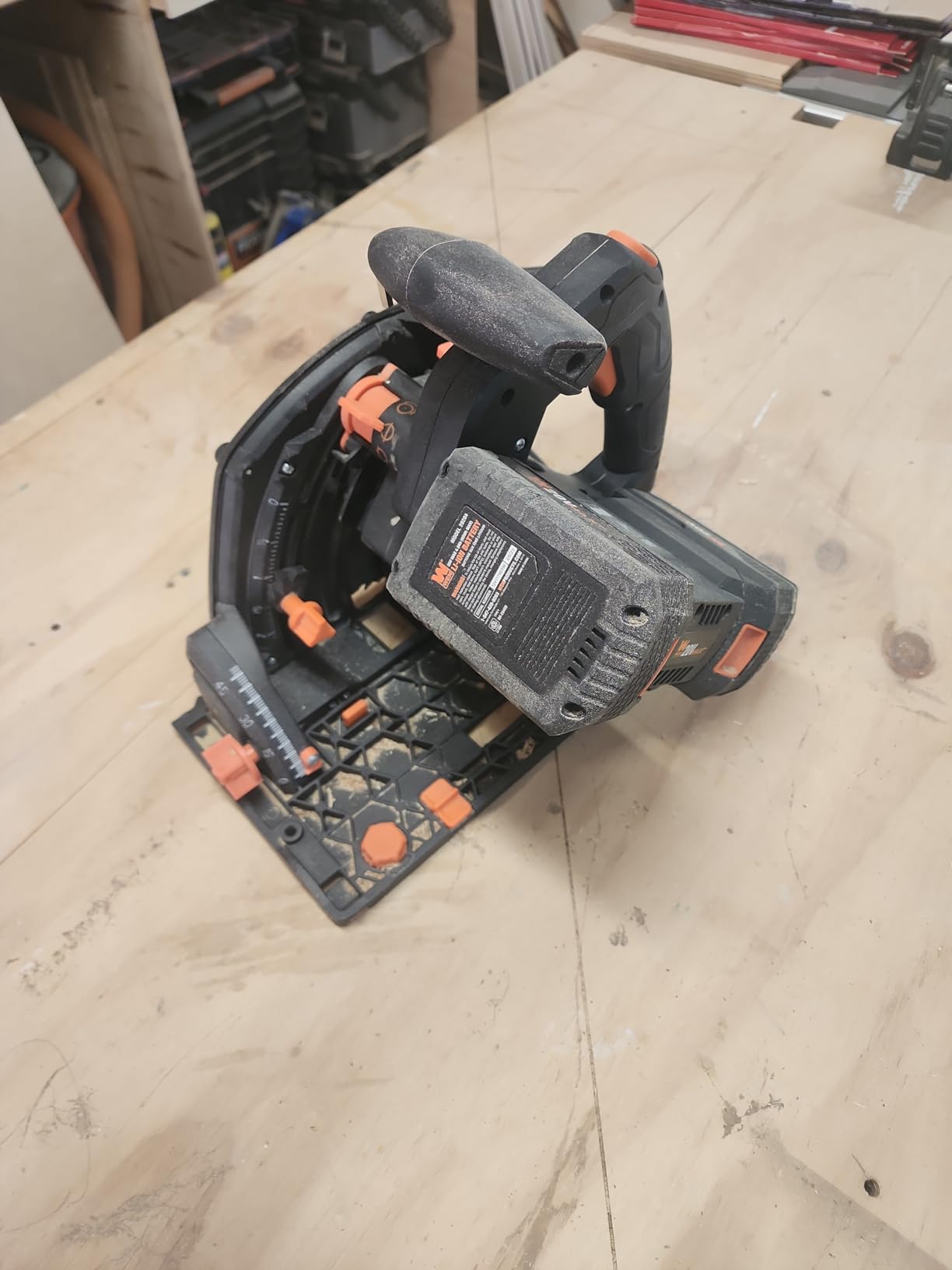 WEN Cordless 6.5-Inch Track Saw, Brushless with Variable Speed, Two 20V Max 4.0 Ah Batteries, and Charger (20691) customer photo 1
