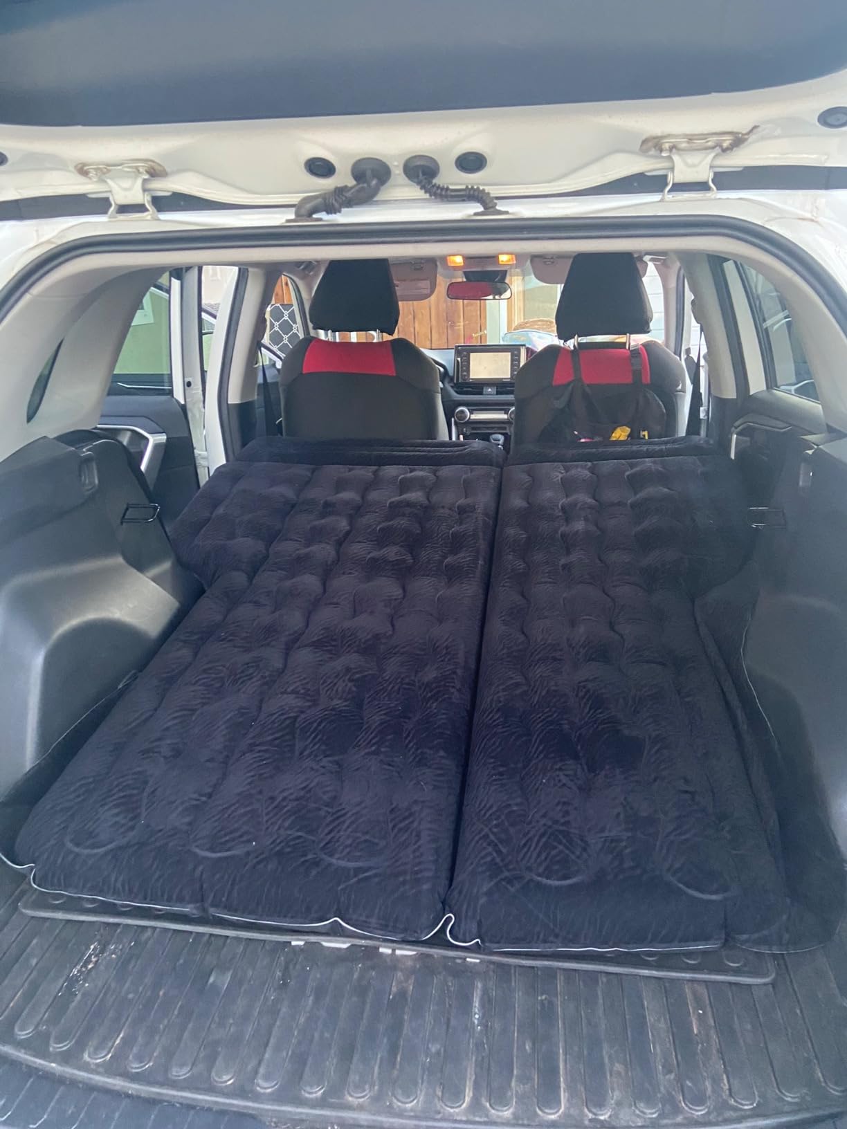 Inflatable SUV Air Mattress Bed Car Mattress for SUV, Double-Sided Flocking Travel Camping Bed Car Air Mattress, Car Sleeping Mattress Bed for Universal SUV with Car Air Pump 2 Pillows Black customer photo 1