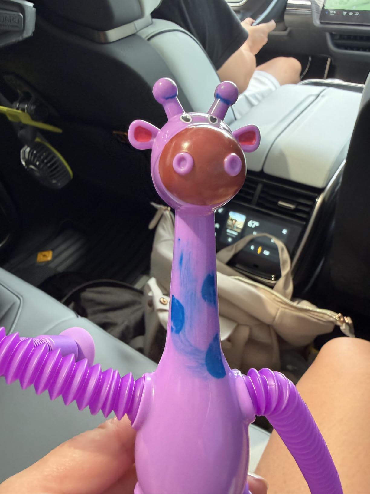 XONTEUS 4 Pcs Pop Tubes Giraffe Travel Airplane Road Trip Car Activities Essential, Telescopic Suction Cup Sensory Toys, Screen-Free Activity for Toddler, Stocking Stuffers for Kids customer photo 1
