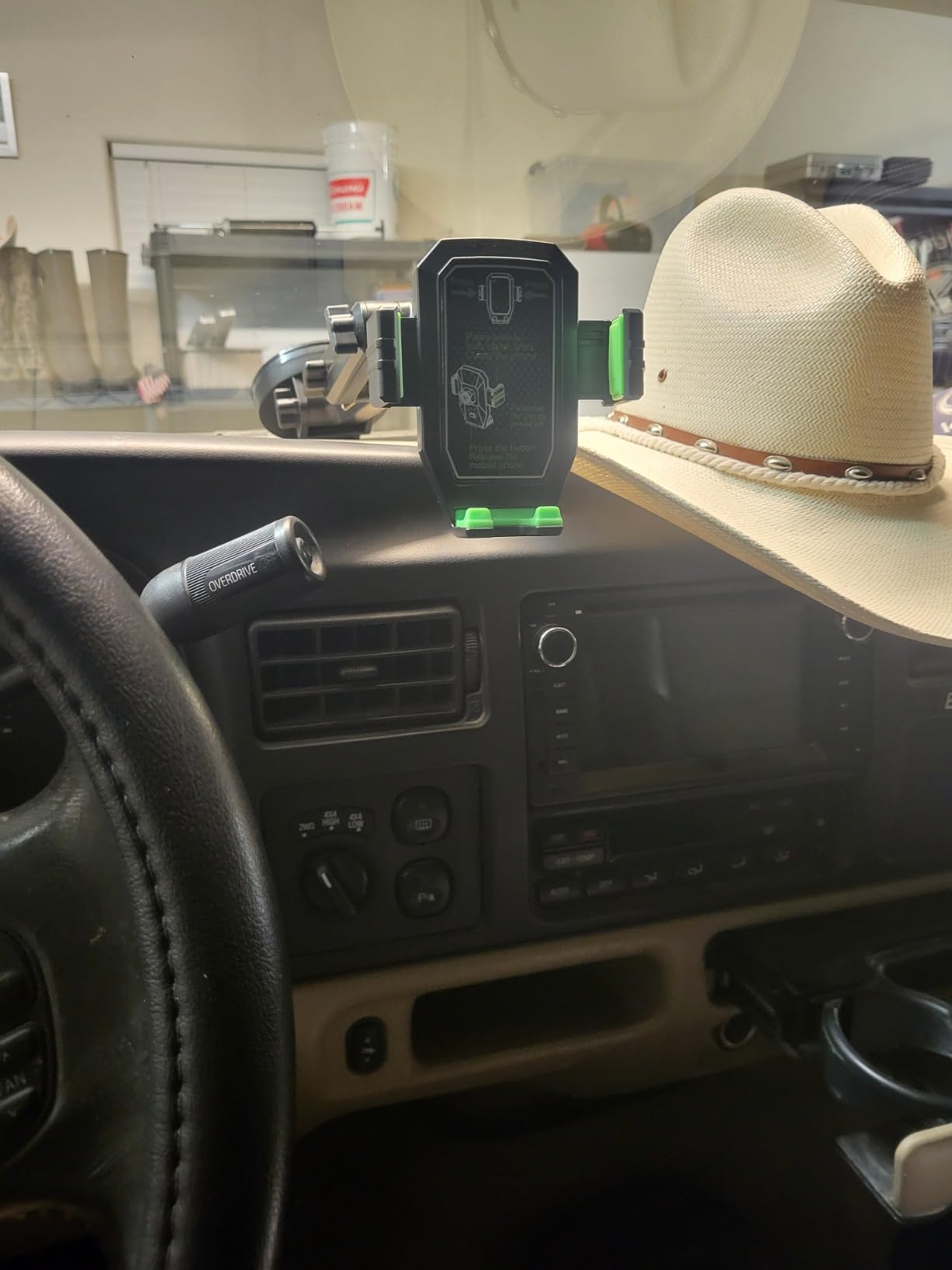 Phone Mount for Truck, Truck Phone Holder Mount Heavy Duty, Dashboard Windshield Phone Holder for Semi Truck, Suction Cup Phone Mount for Truck Accessories, Compatible with iPhone/Samsung customer photo 1