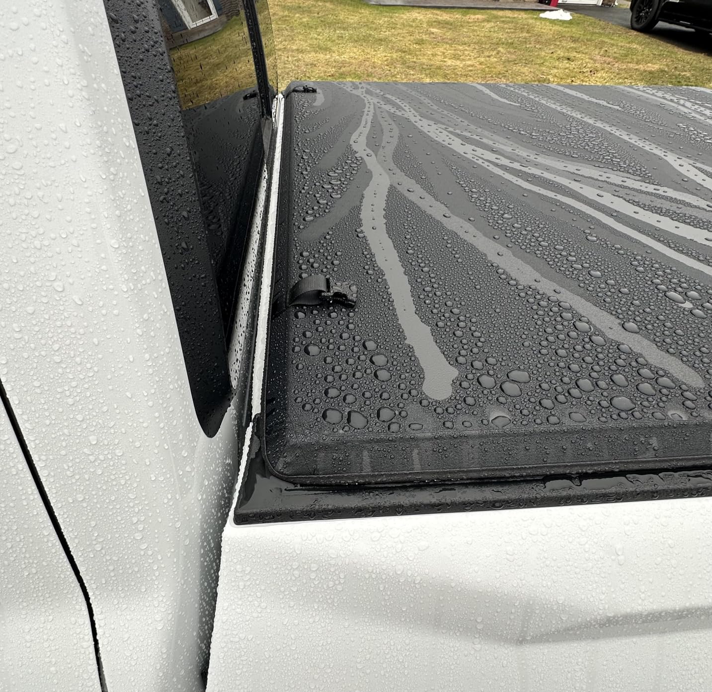 AUTOSAVER88 Soft Tri-Fold Tonneau Cover for 2015-2026 Colorado/Canyon 5.2ft | Soft Tri-folding Truck Bed Tonneau Cover Compatible with GMC Canyon/Chevy Colorado 2015-2026 5.2 Feet Bed Pickup customer photo 1